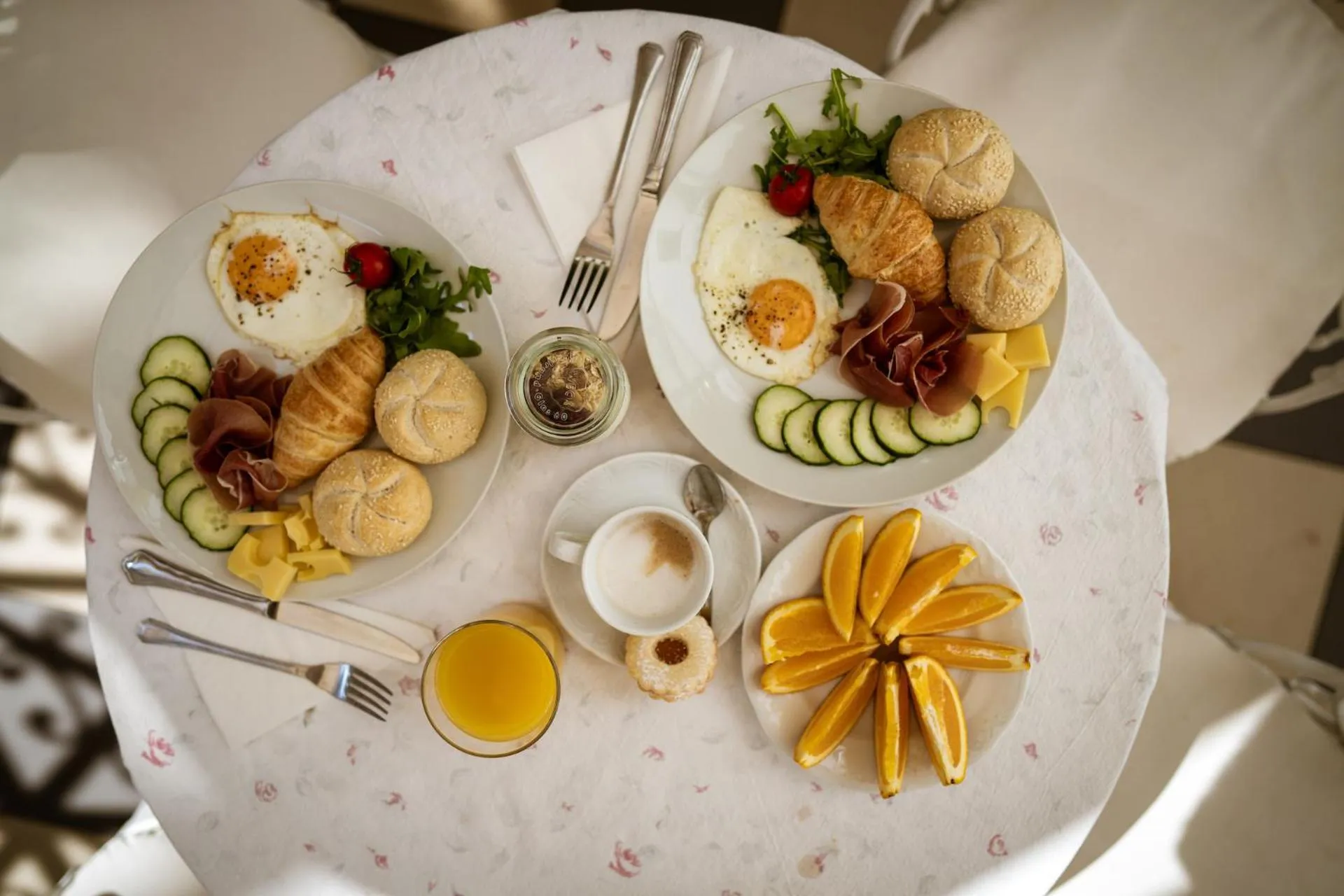 Breakfast in Allegro Hotel