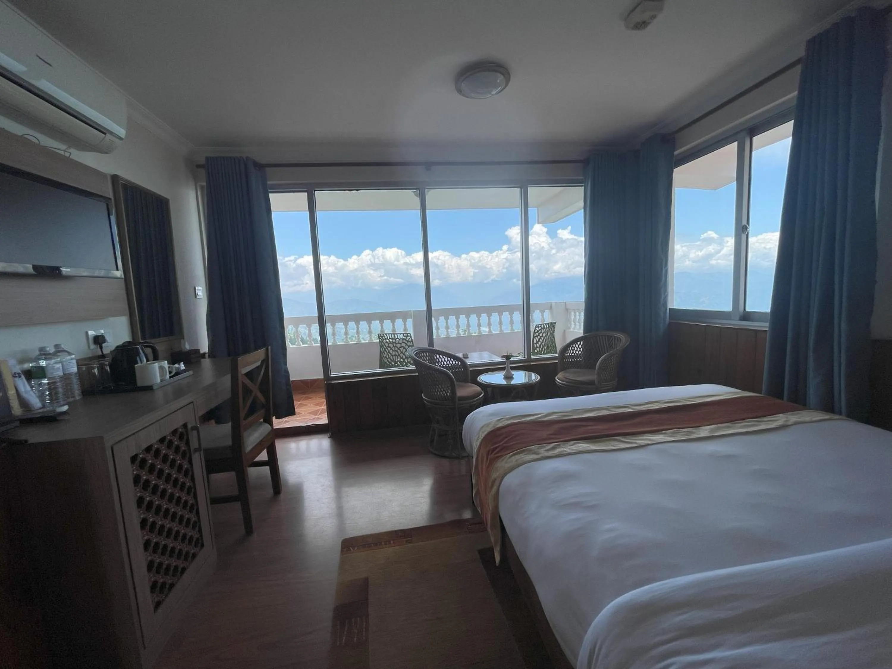 Bedroom, Bed in Hotel Himalayan Villa - Nagarkot