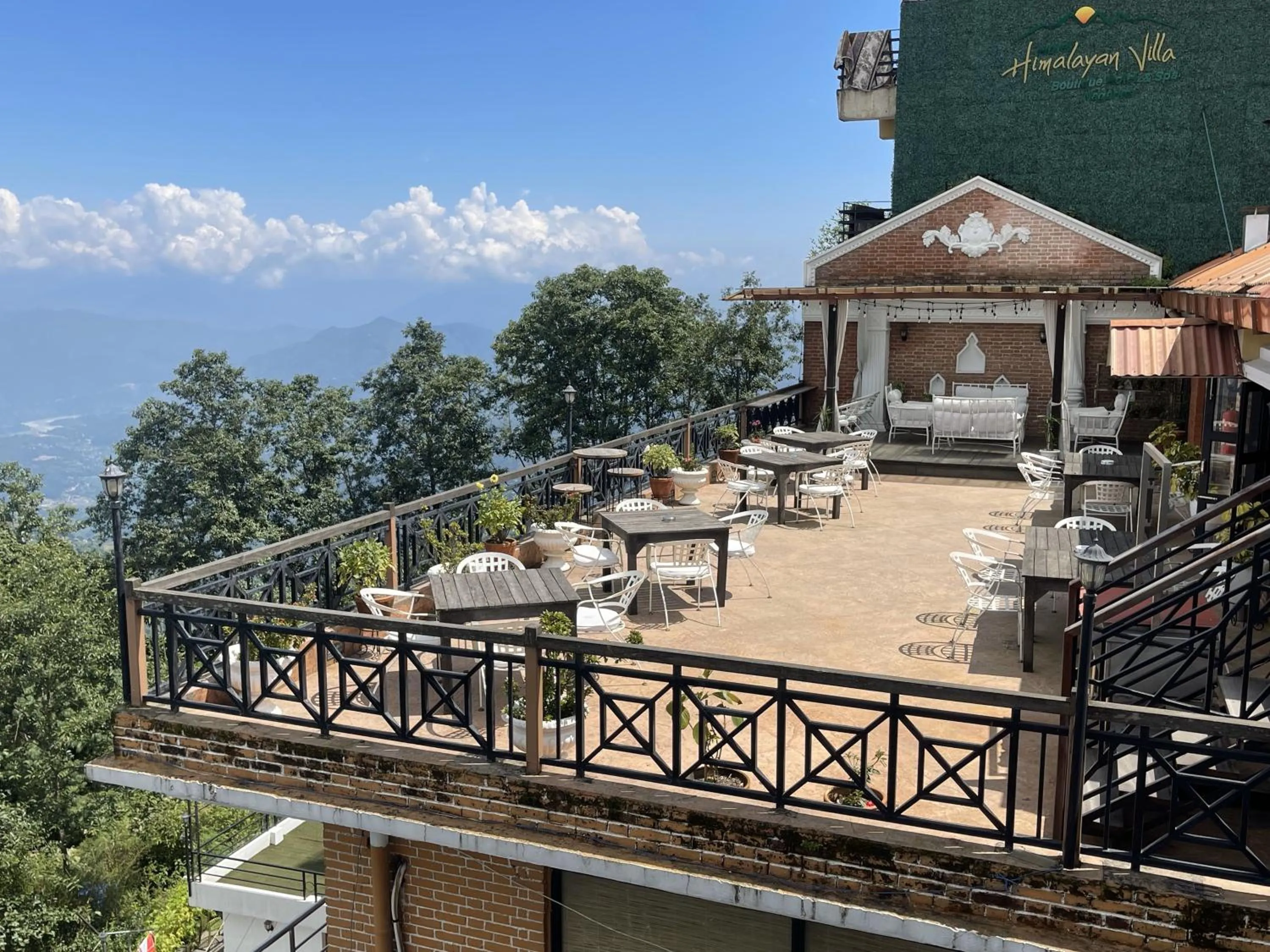 Property building in Hotel Himalayan Villa - Nagarkot