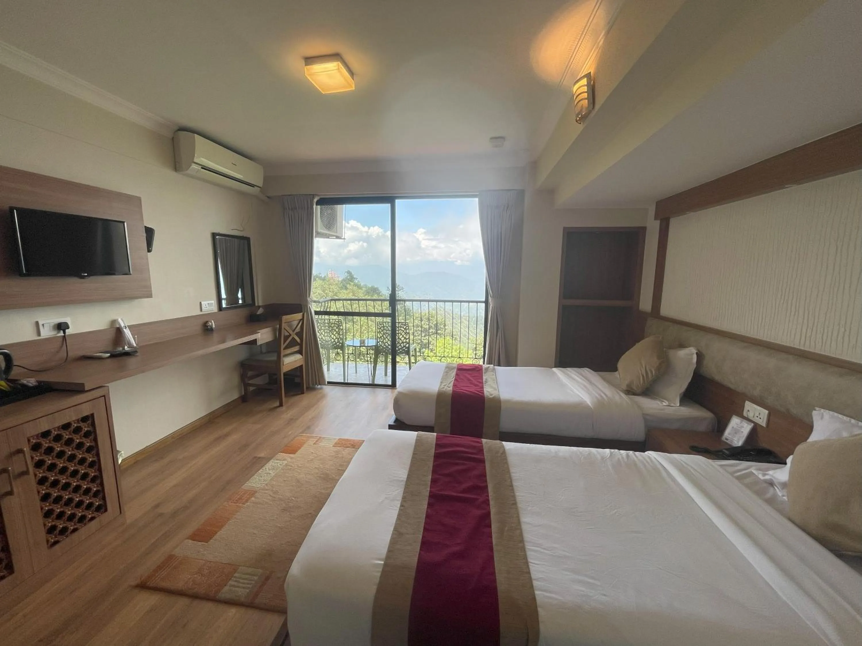 Bed in Hotel Himalayan Villa - Nagarkot