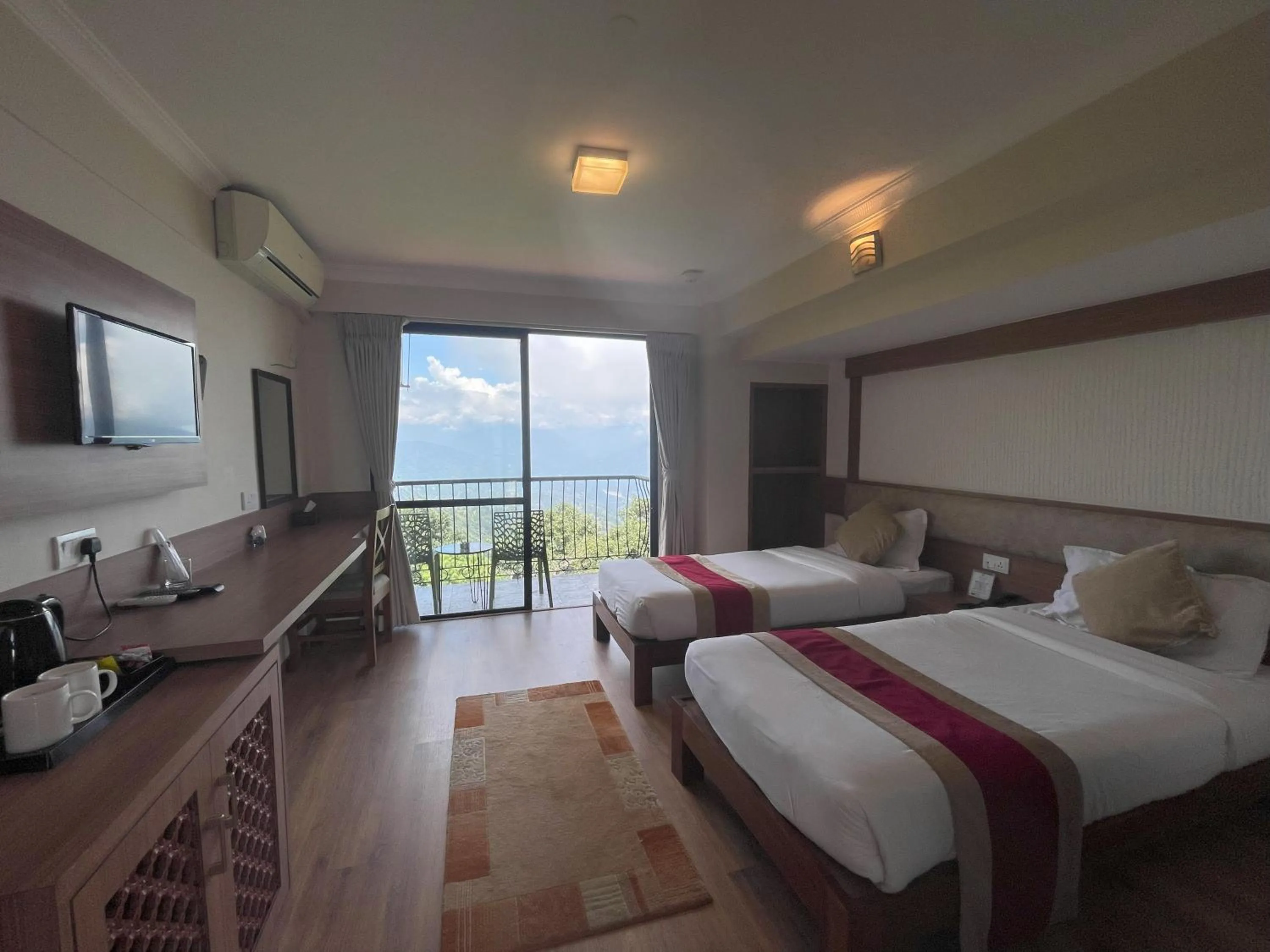 Bed in Hotel Himalayan Villa - Nagarkot