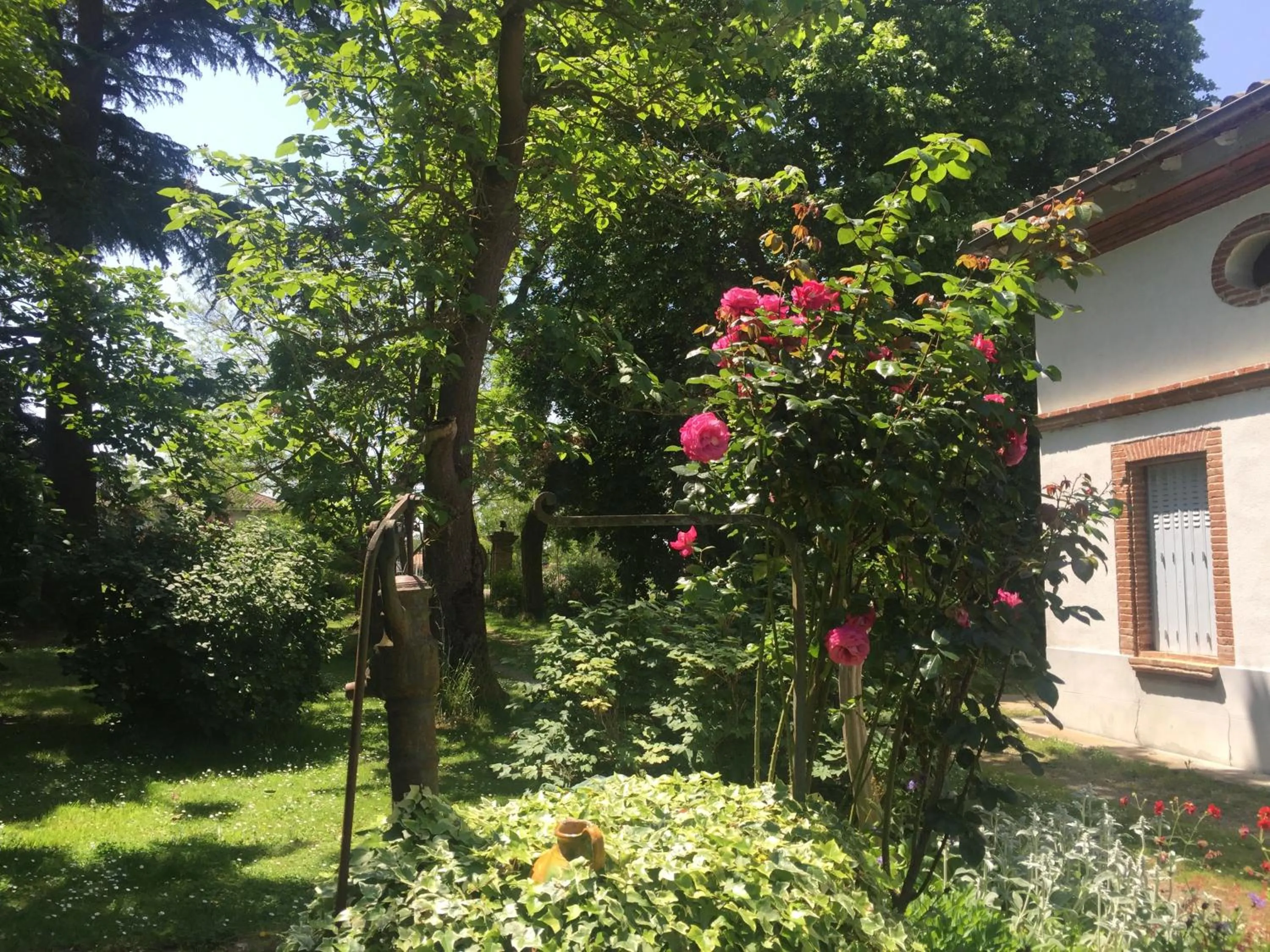 Property building in Villa Toulousaine