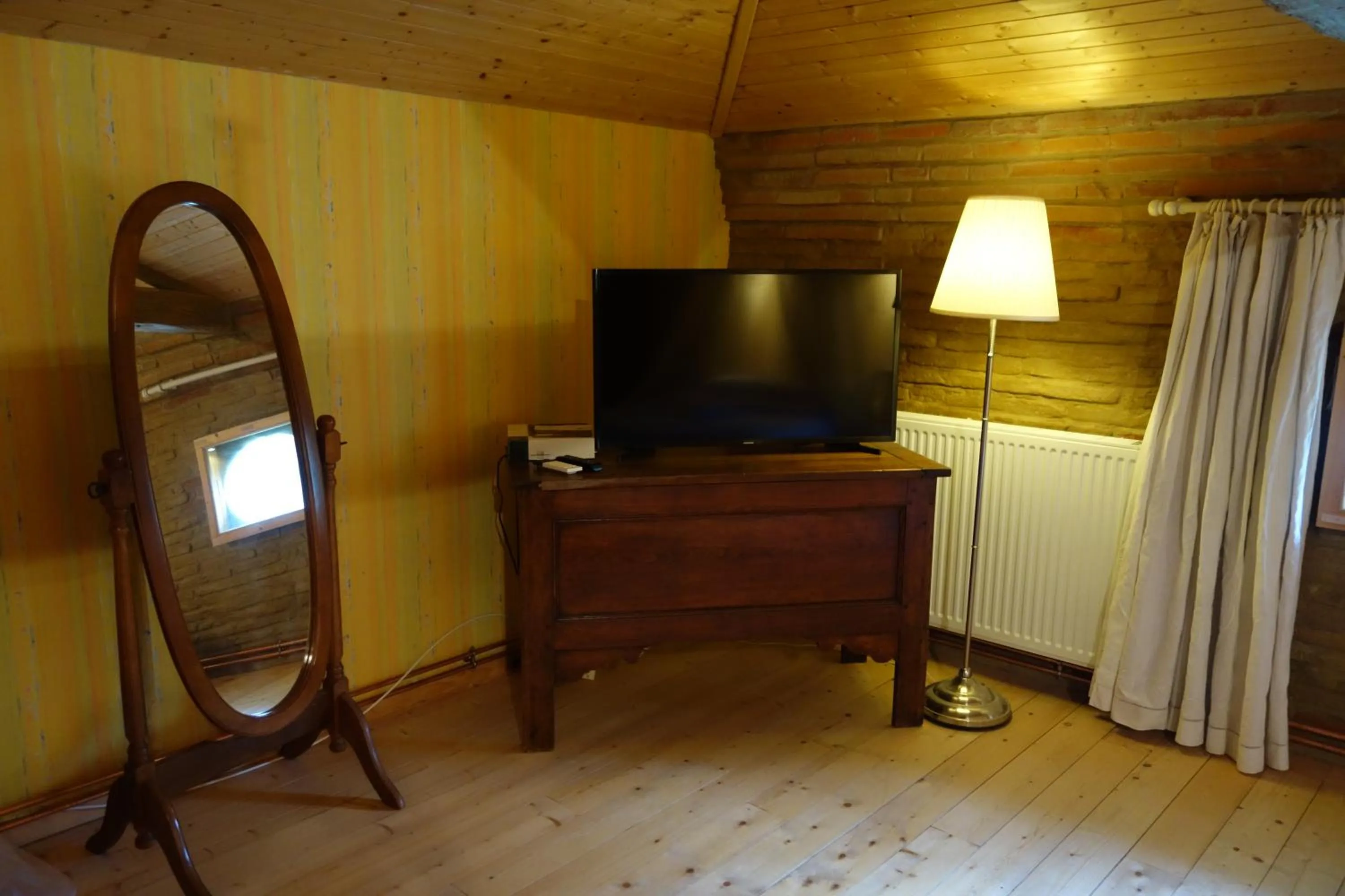 Decorative detail in Villa Toulousaine