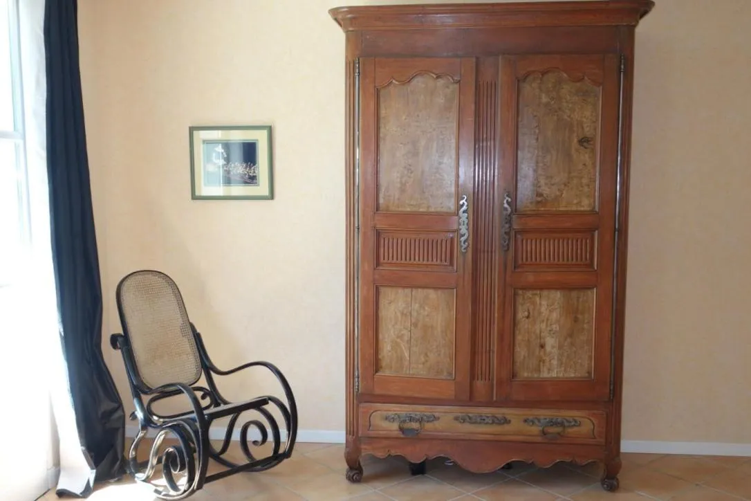 Photo of the whole room in Villa Toulousaine