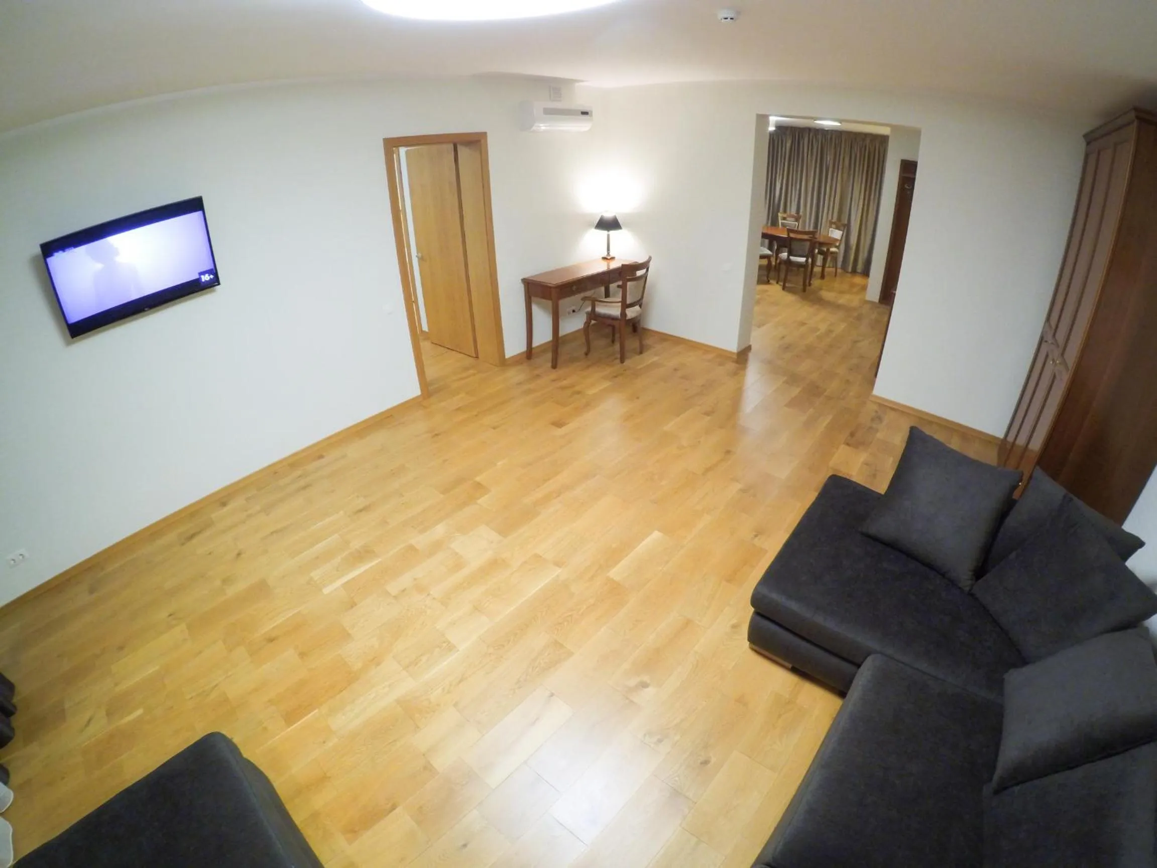 Night in BaltHouse Apartments