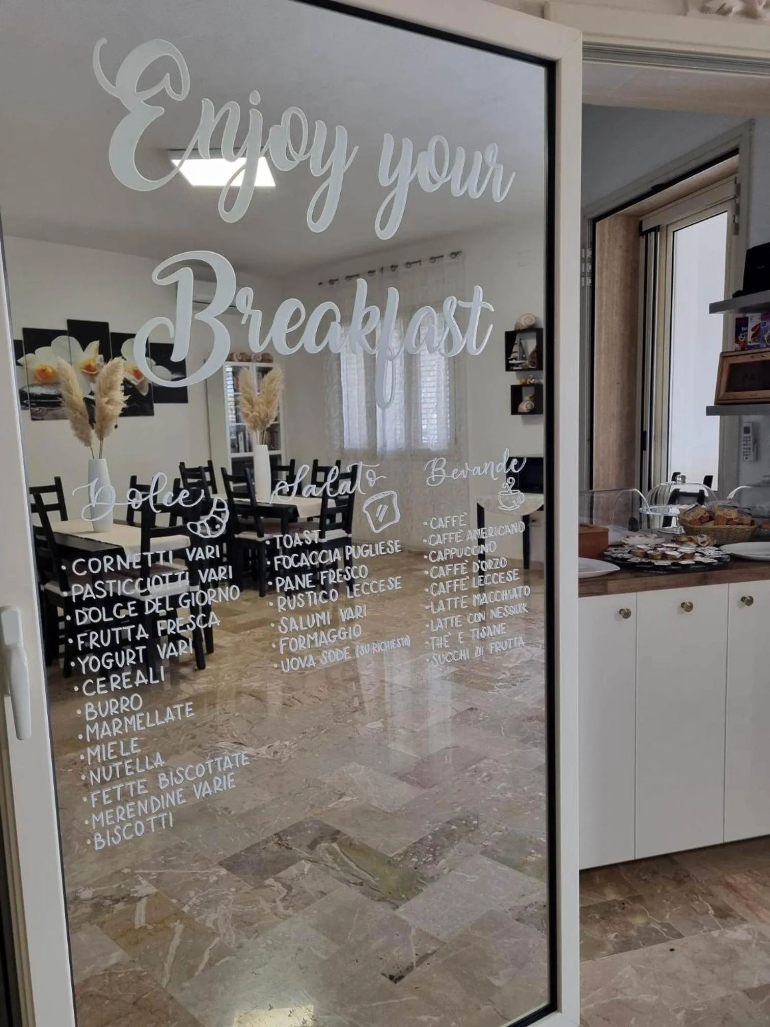 Decorative detail in Albatros B&B Porto Cesareo