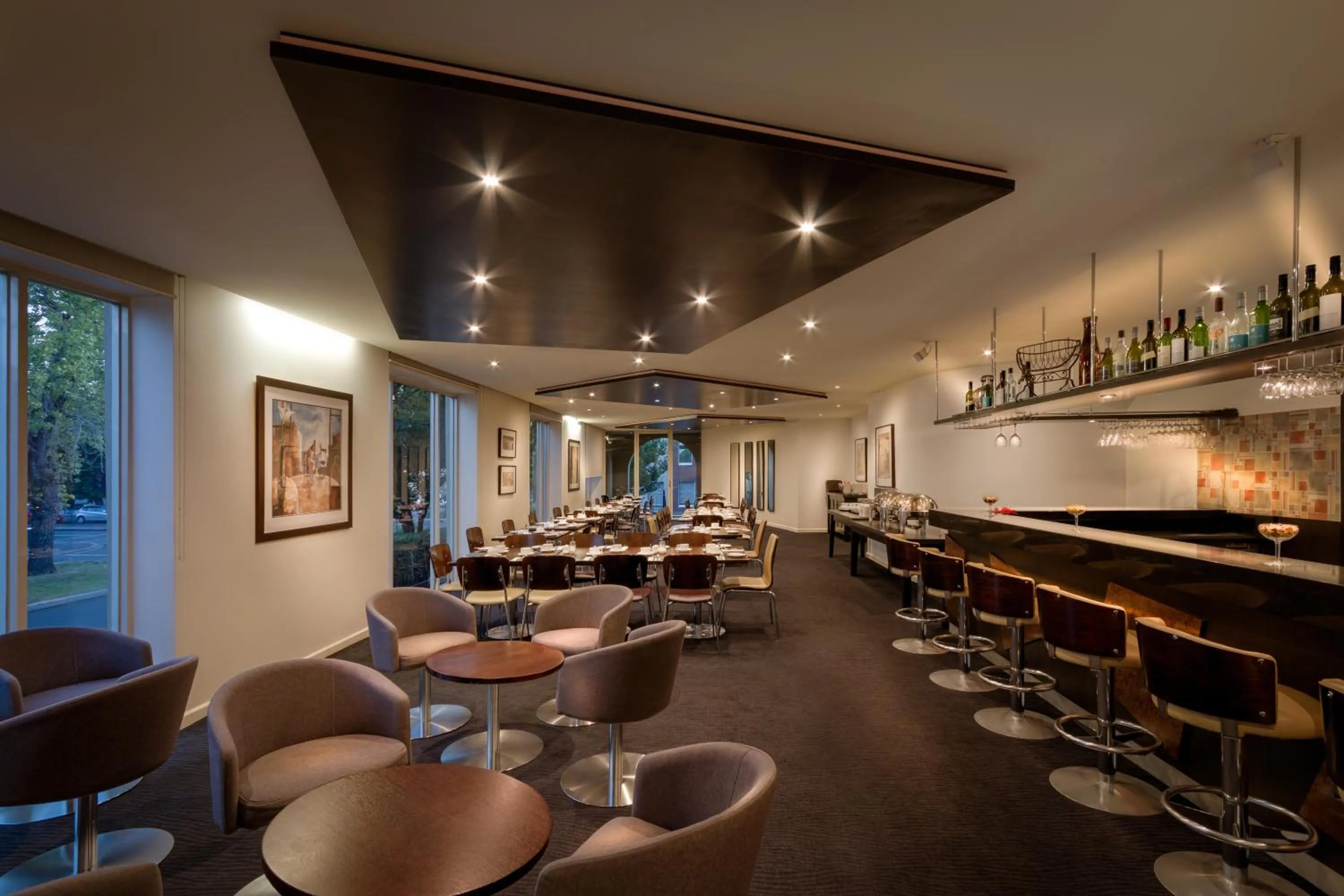 Restaurant/places to eat in BEST WESTERN PLUS Travel Inn