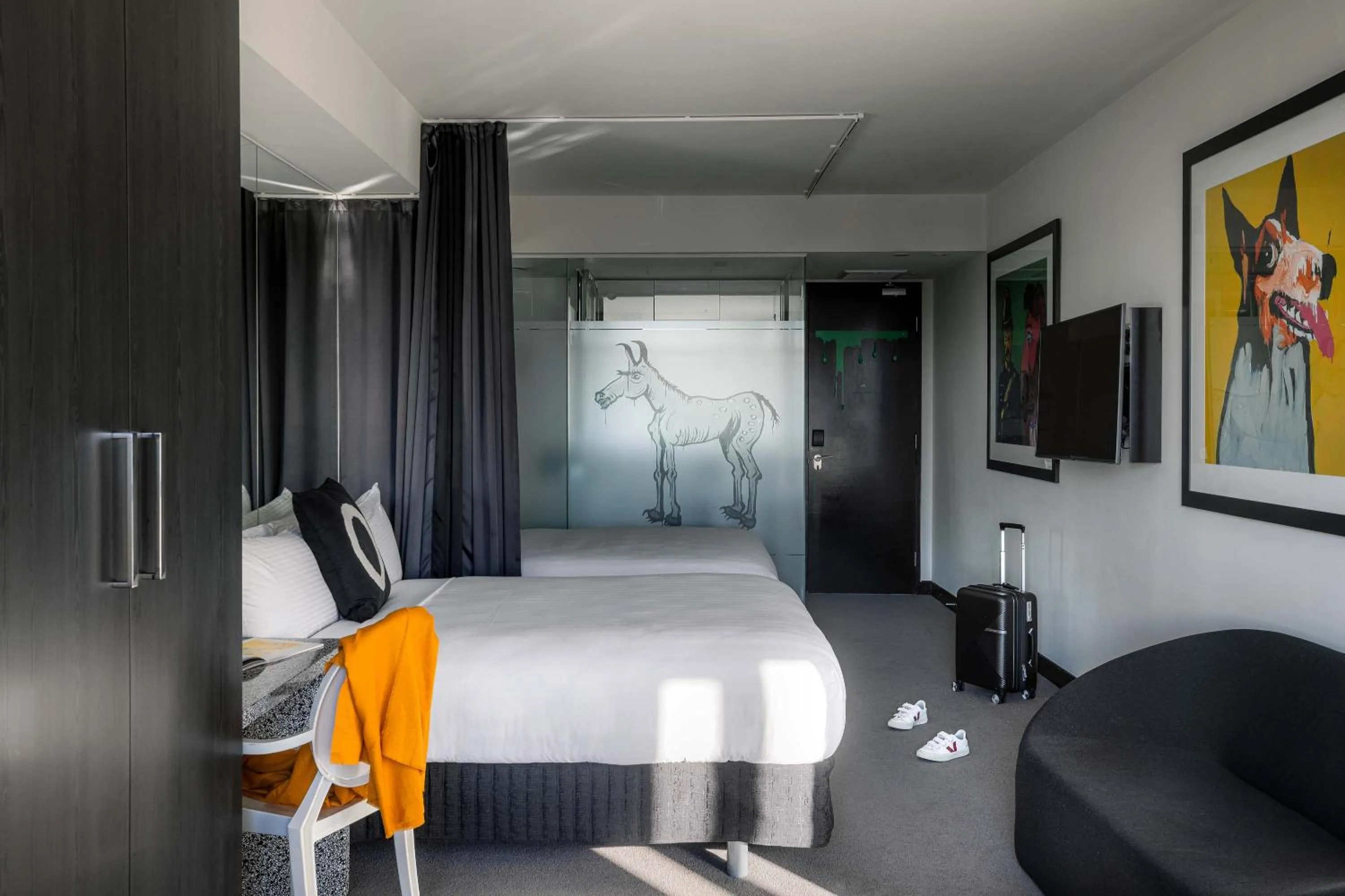 Bed in The Cullen Melbourne - Art Series