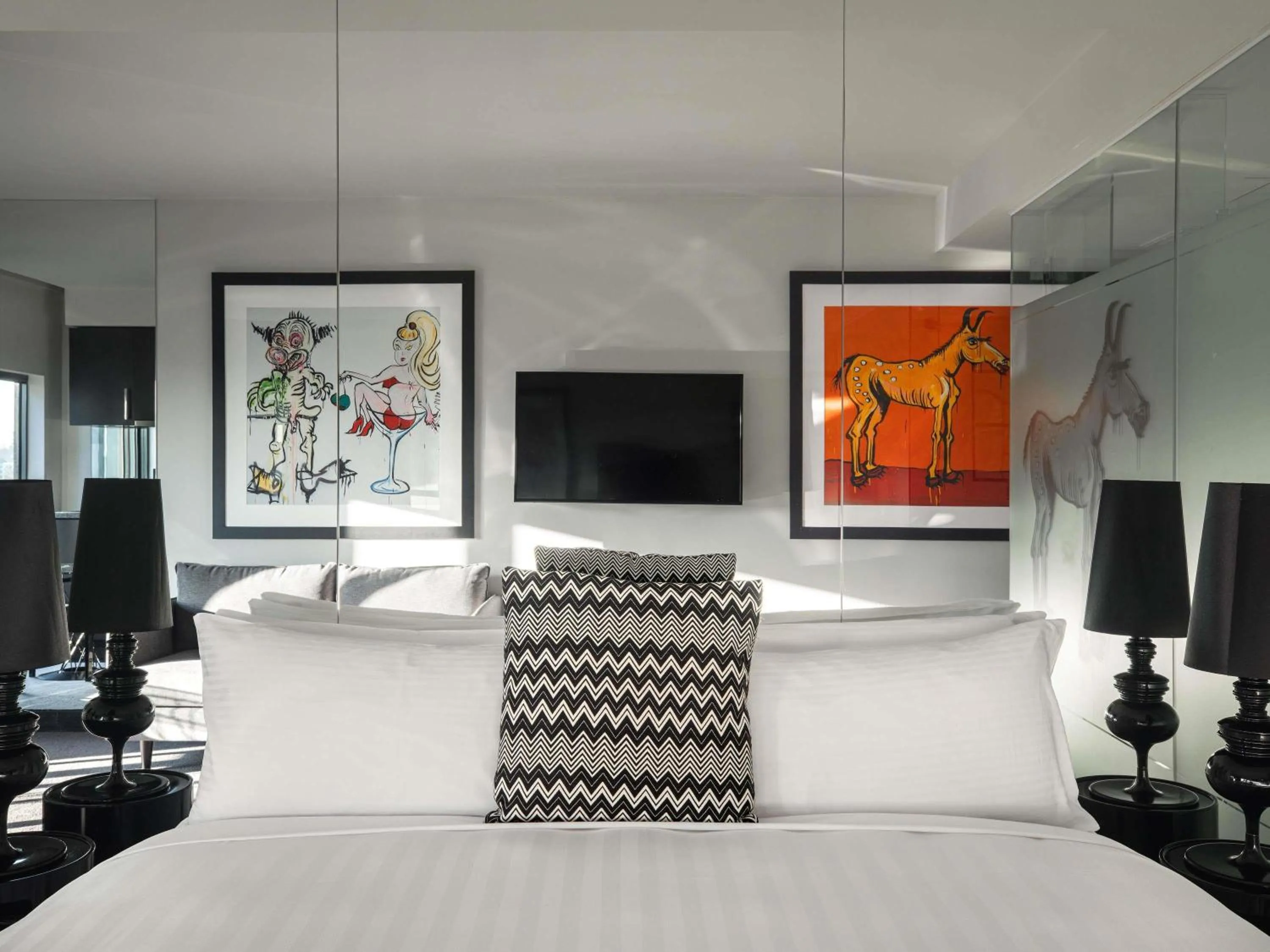 Bedroom, Bed in The Cullen Melbourne - Art Series