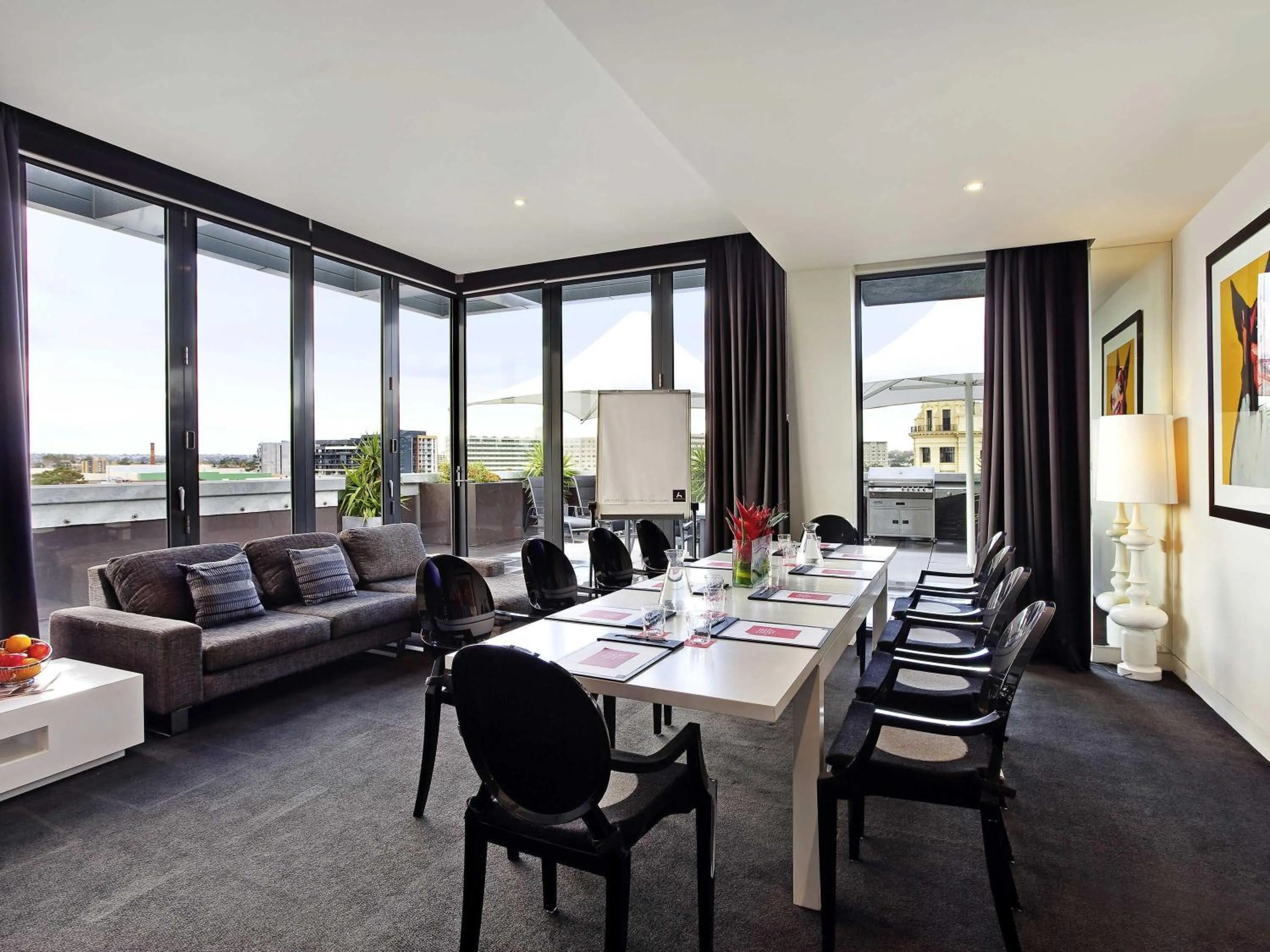 Meeting/conference room in The Cullen Melbourne - Art Series