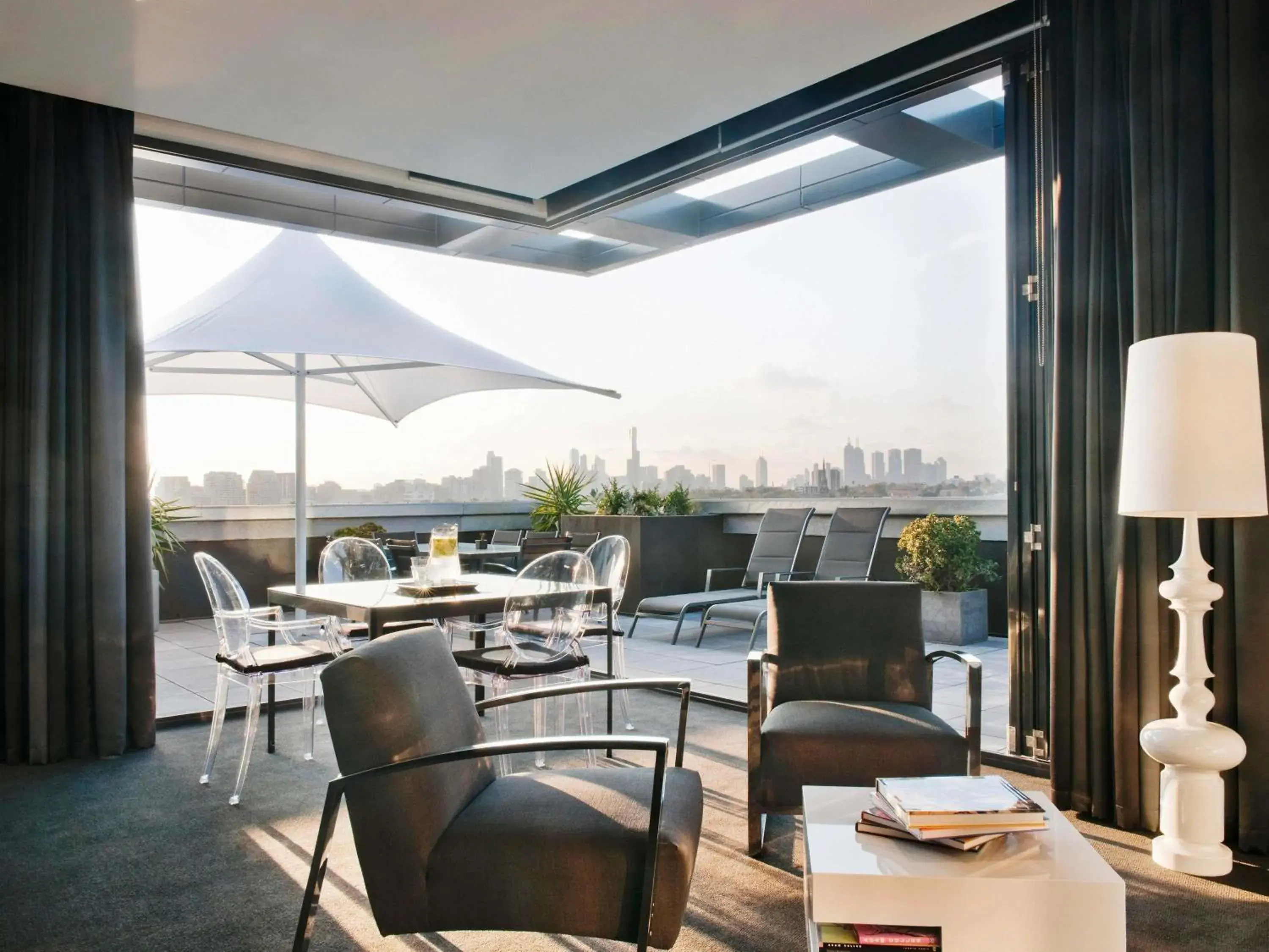 Bedroom in The Cullen Melbourne - Art Series Bedroom in The Cullen Melbourne - Art Series