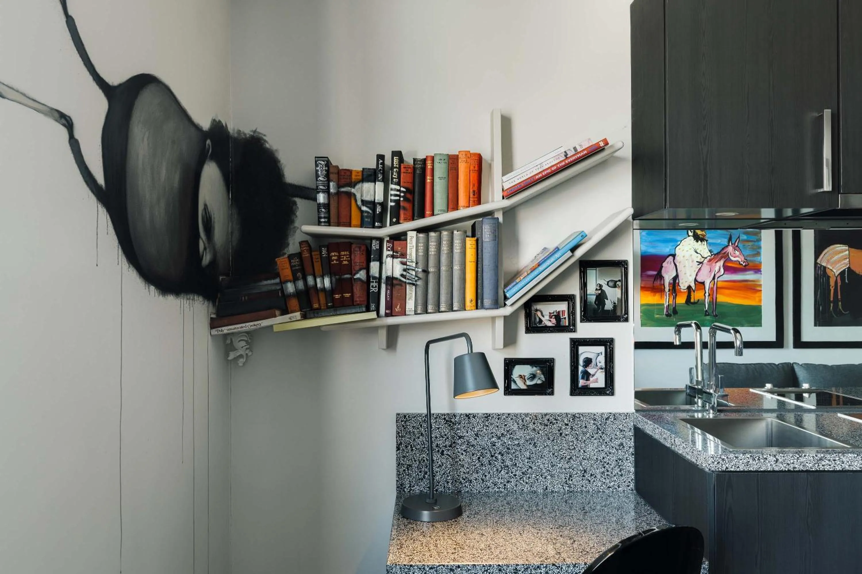 Bedroom in The Cullen Melbourne - Art Series