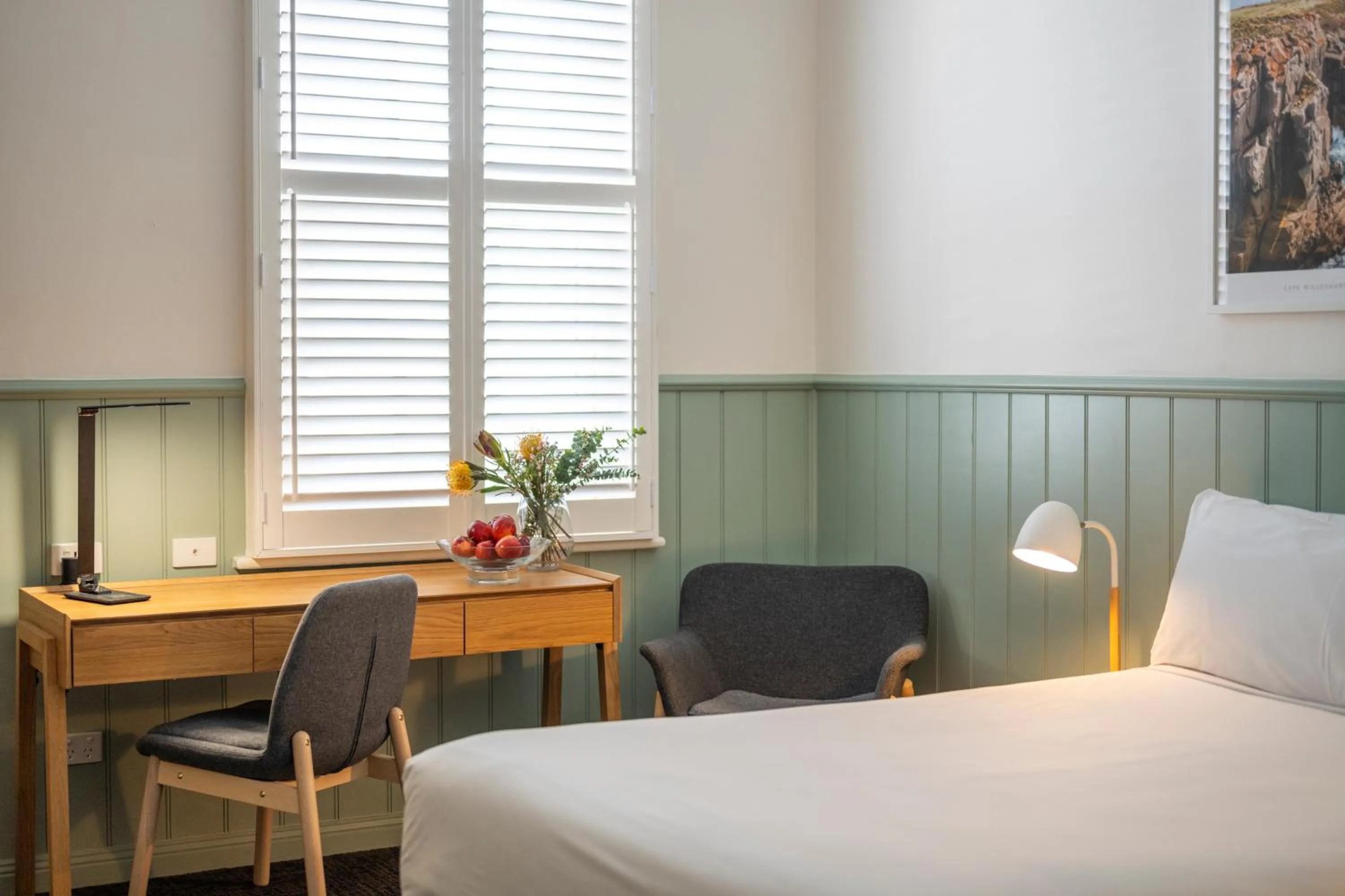 Seating area, Bed in Ozone Hotel Kangaroo Island