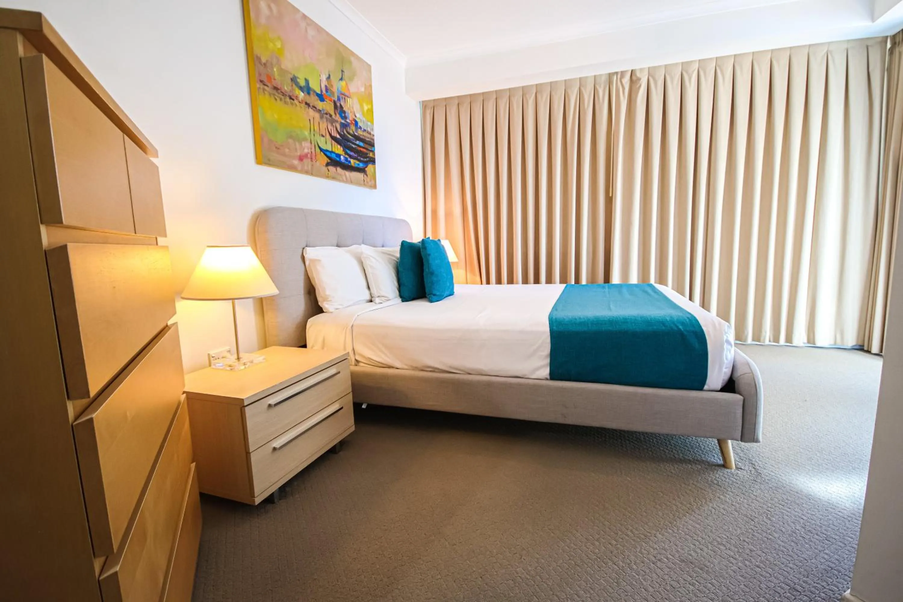Bedroom, Bed in Dockside Brisbane