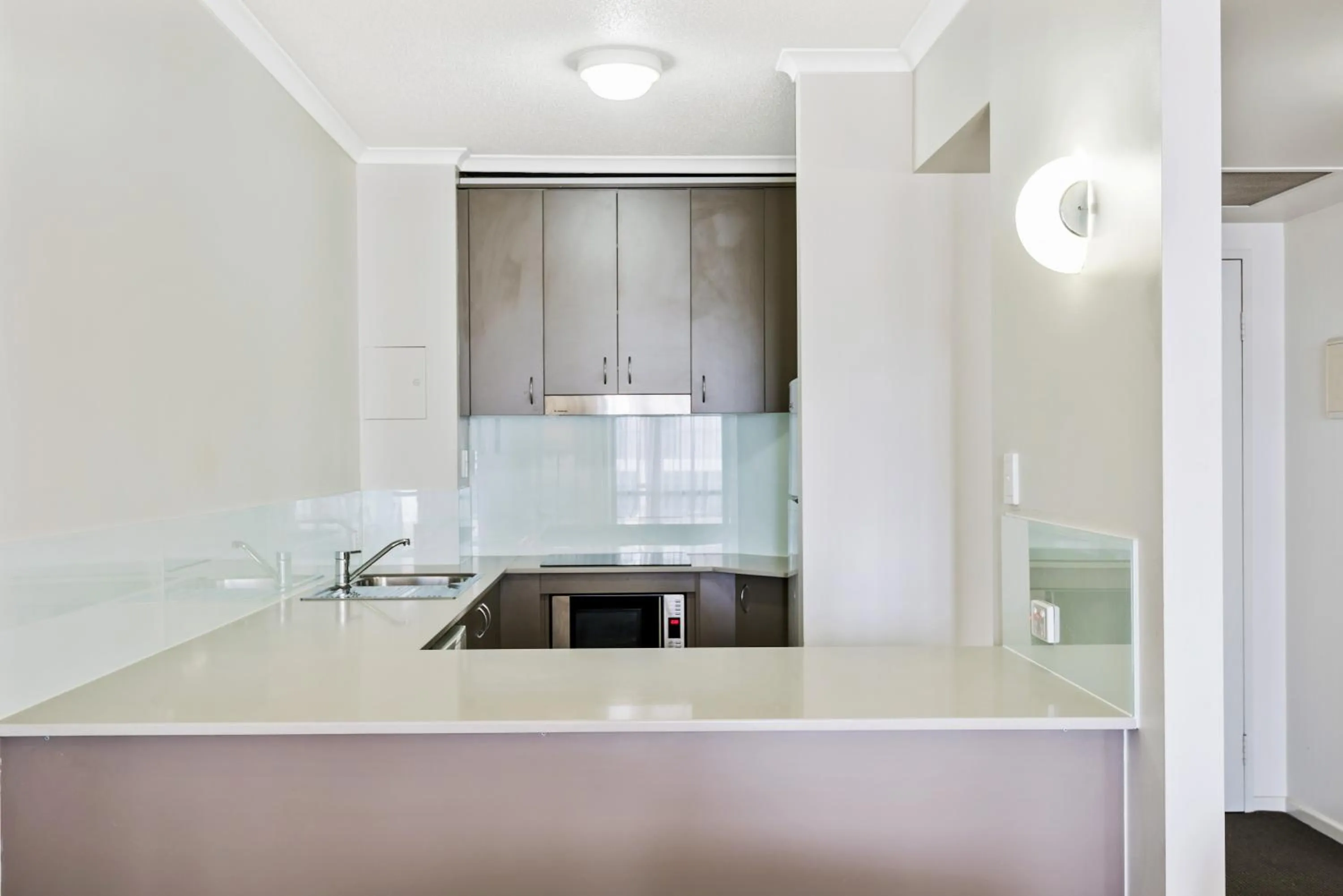Kitchen or kitchenette in Dockside Brisbane