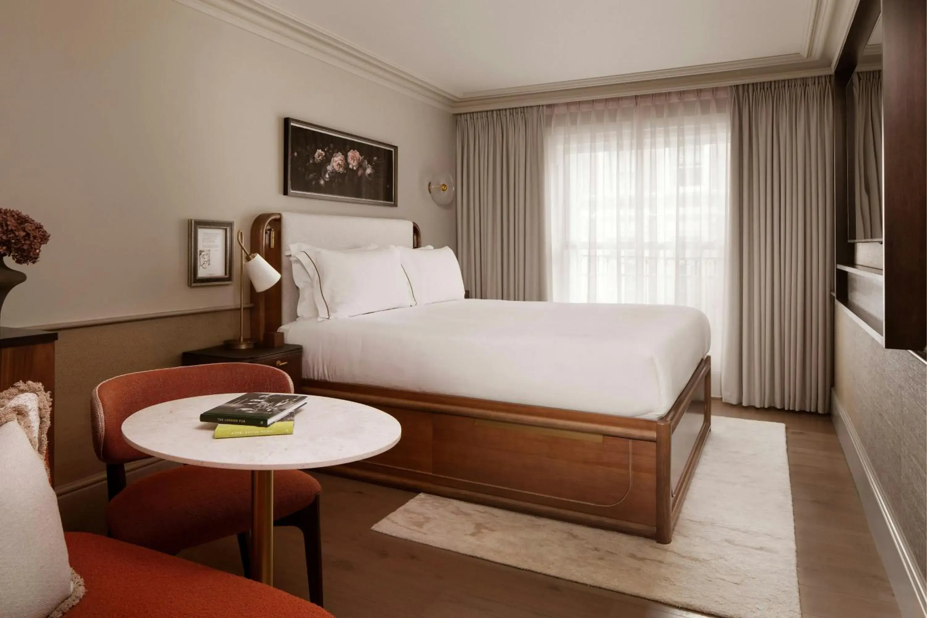 Atelier King Room in Montcalm Mayfair, Autograph Collection Atelier King Room in Montcalm Mayfair, Autograph Collection