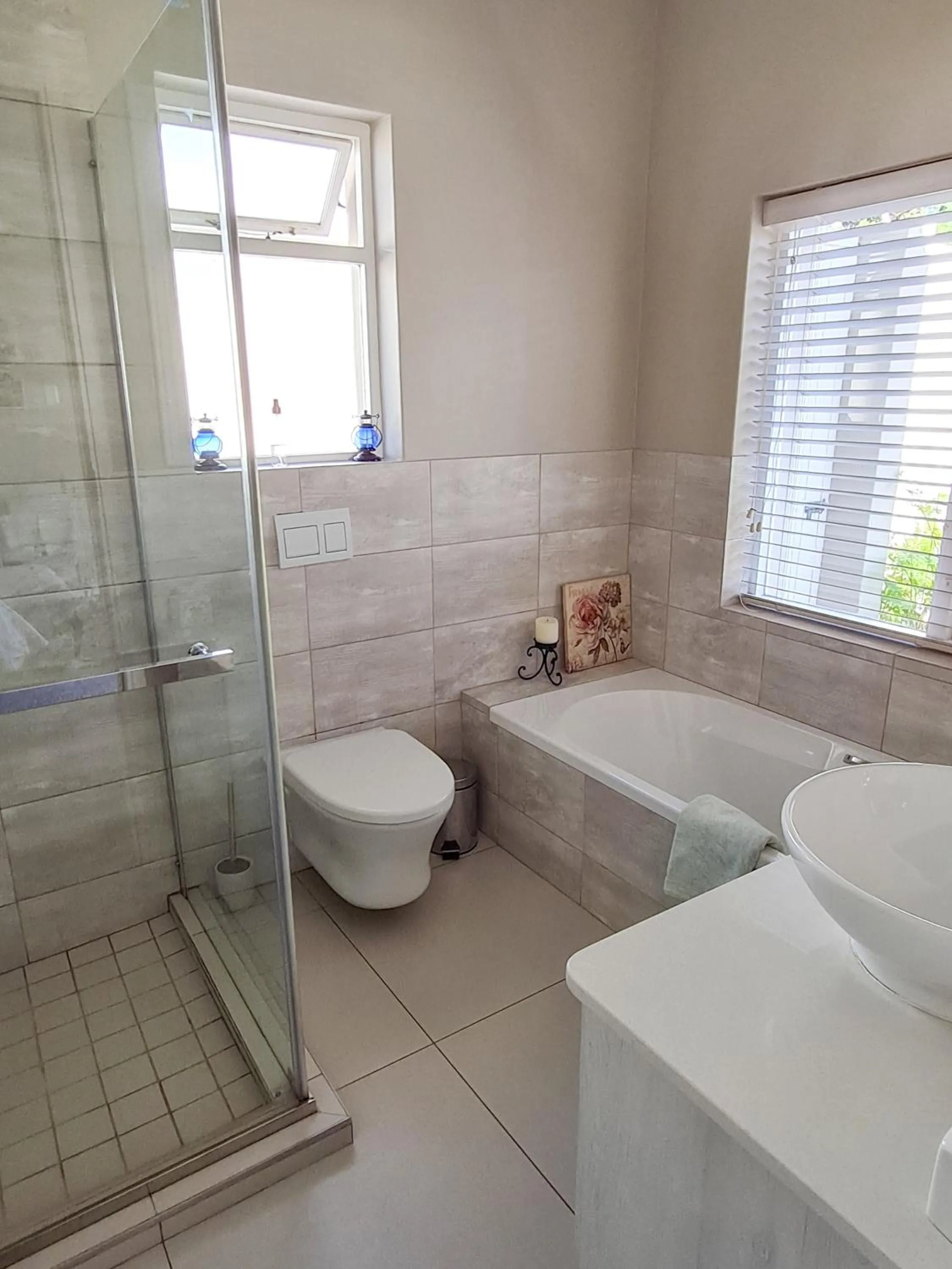 Bathroom in Cherry Berry Lodge