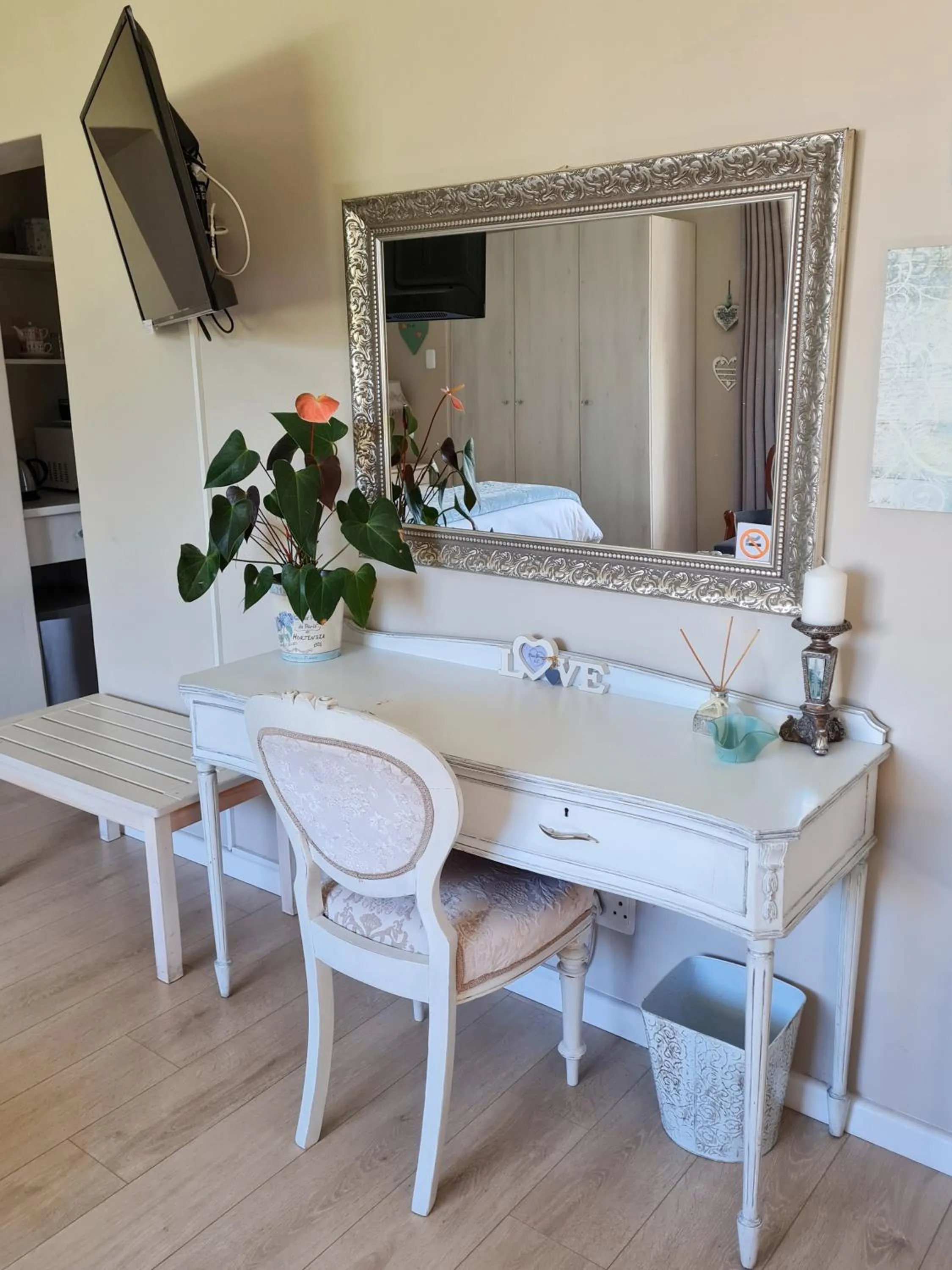 Property building in Cherry Berry Lodge