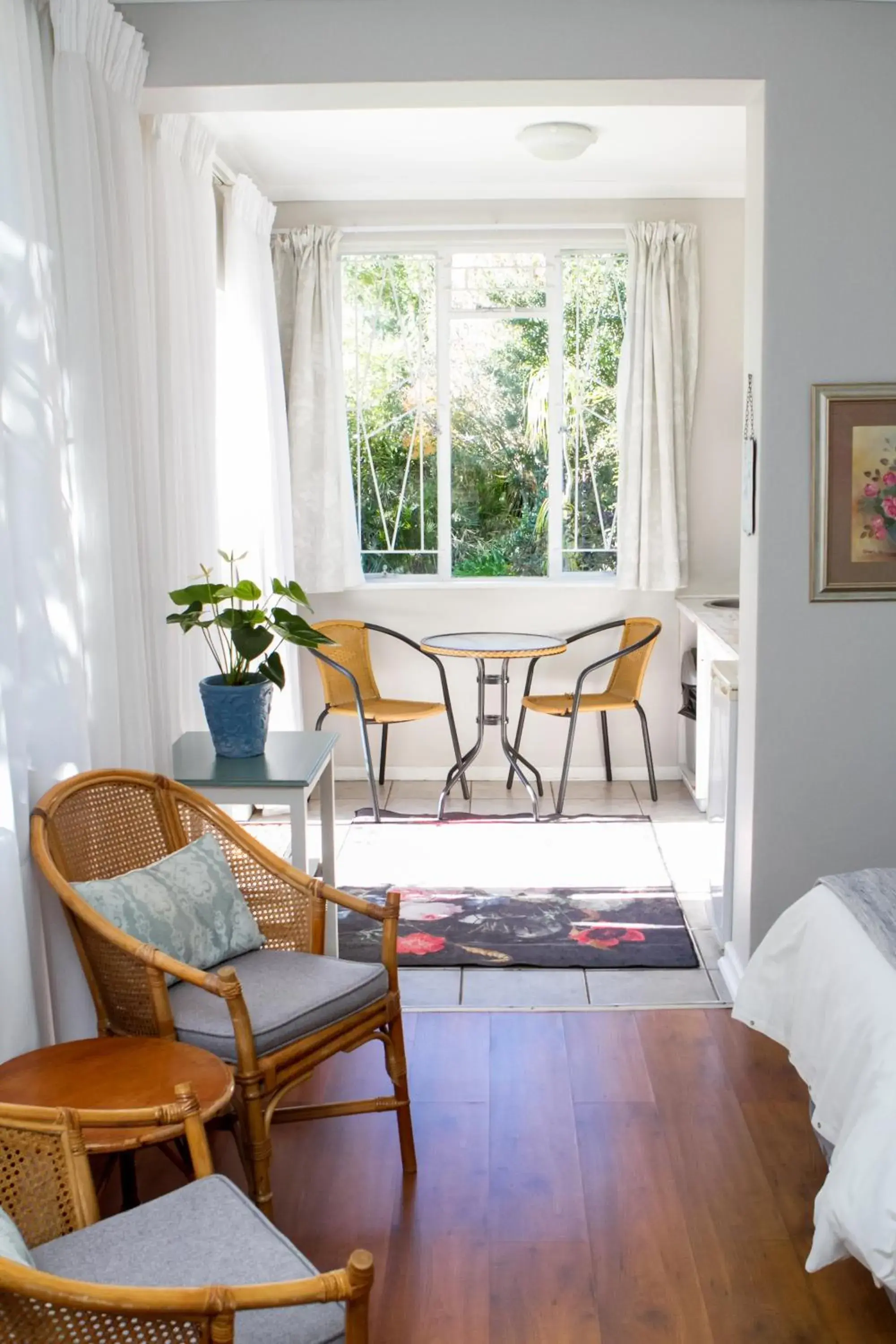 Double Room - single occupancy in Cherry Berry Lodge Double Room - single occupancy in Cherry Berry Lodge