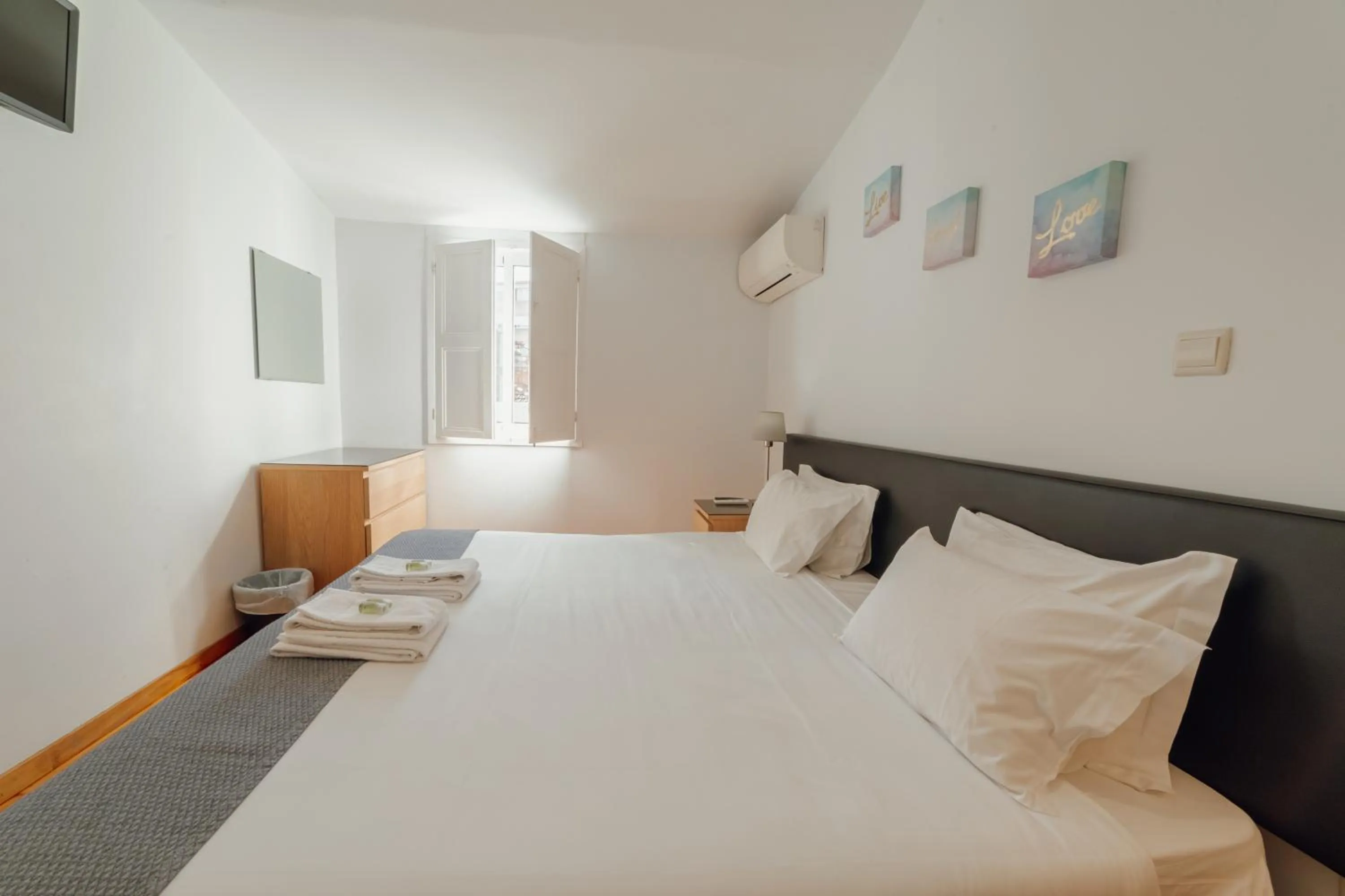 Bed in Dear Porto By Hosty