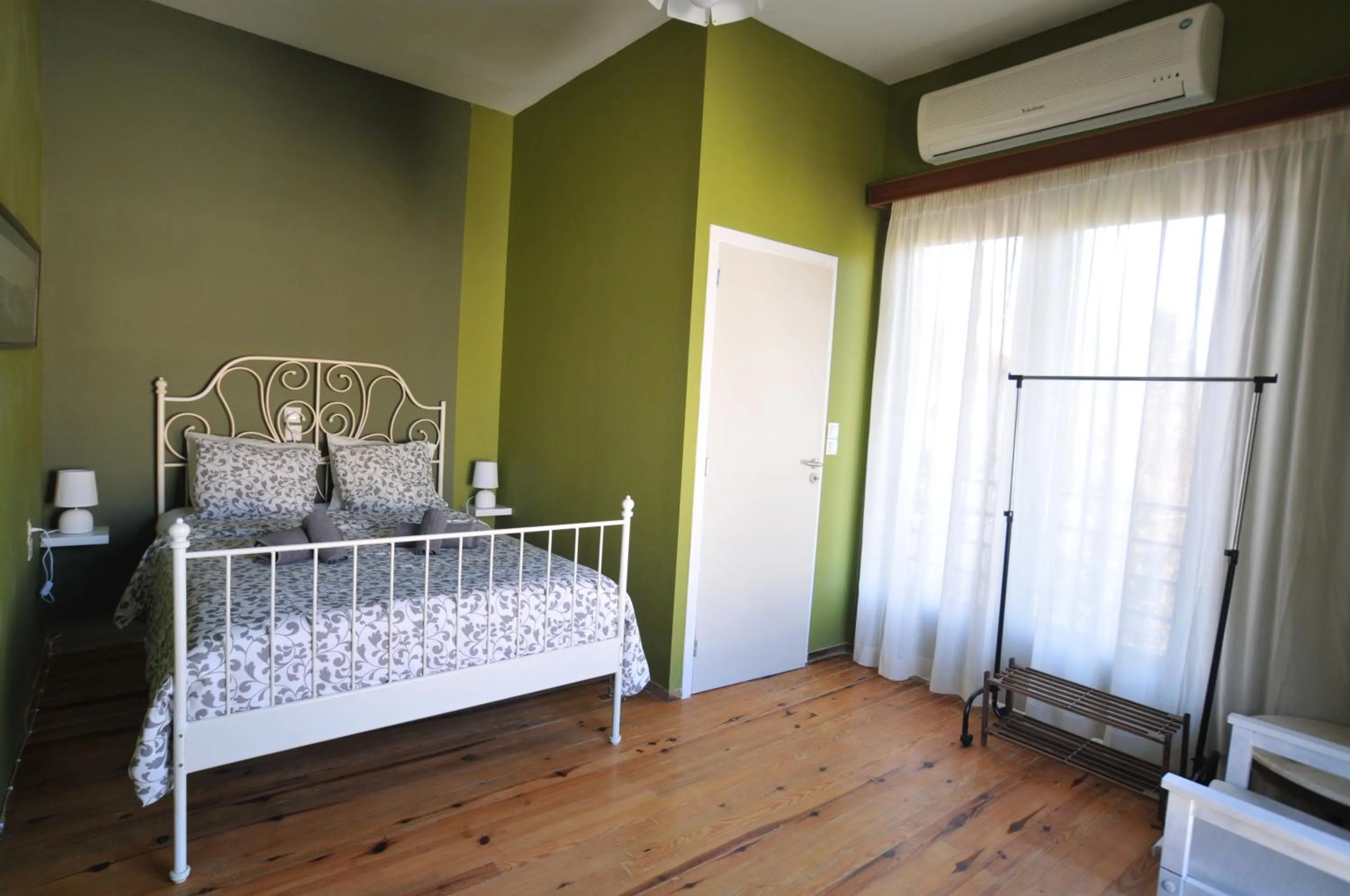 Bedroom, Bed in Mellia