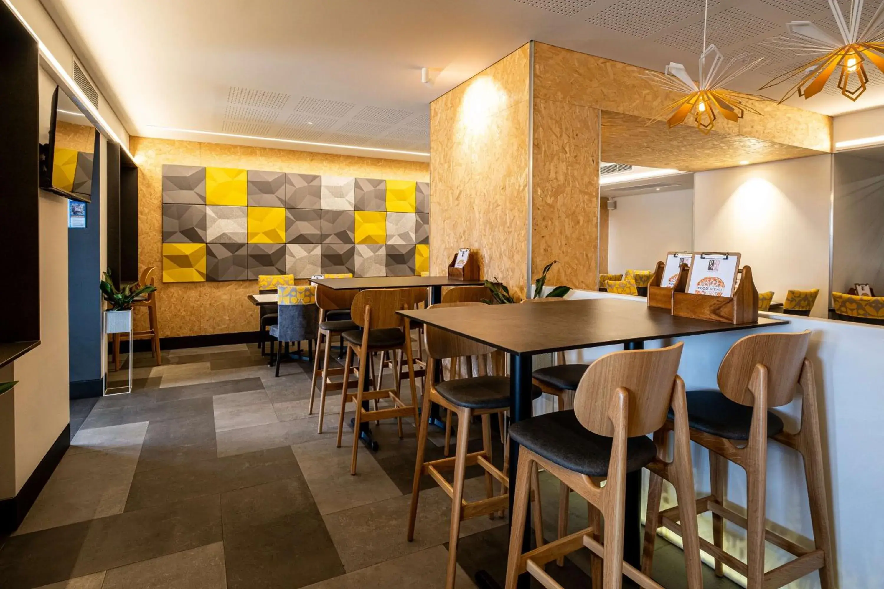 Restaurant/places to eat in Metro Hotel Perth Restaurant/places to eat in Metro Hotel Perth