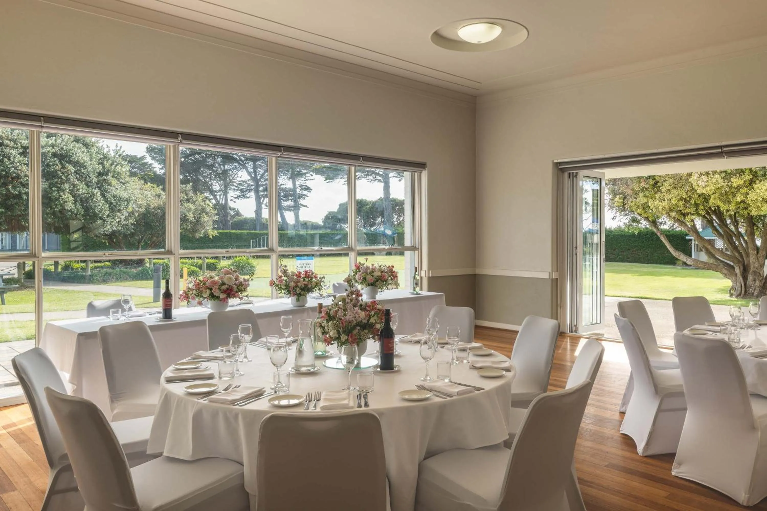 Banquet/Function facilities in Mantra Lorne