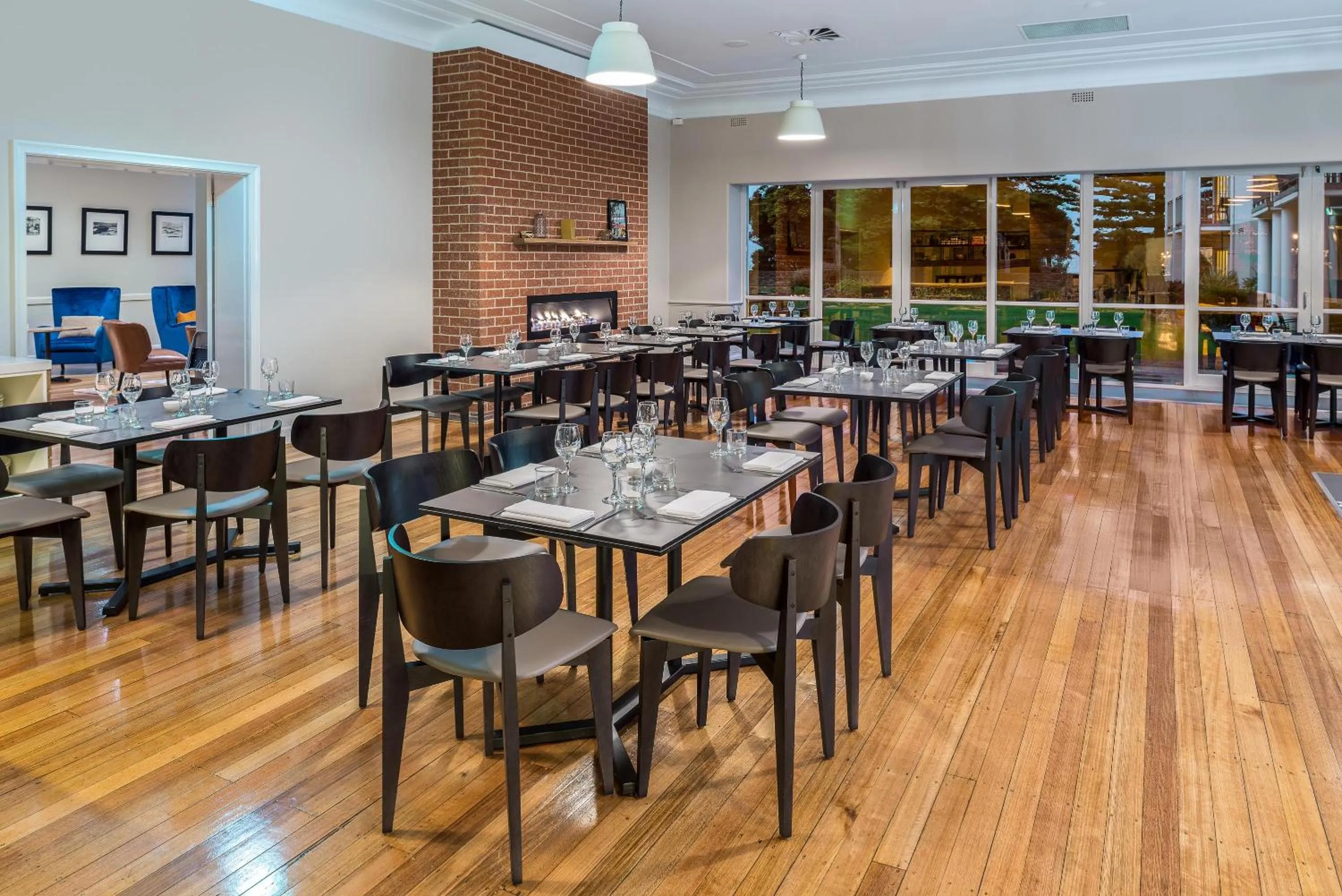 Restaurant/places to eat in Mantra Lorne