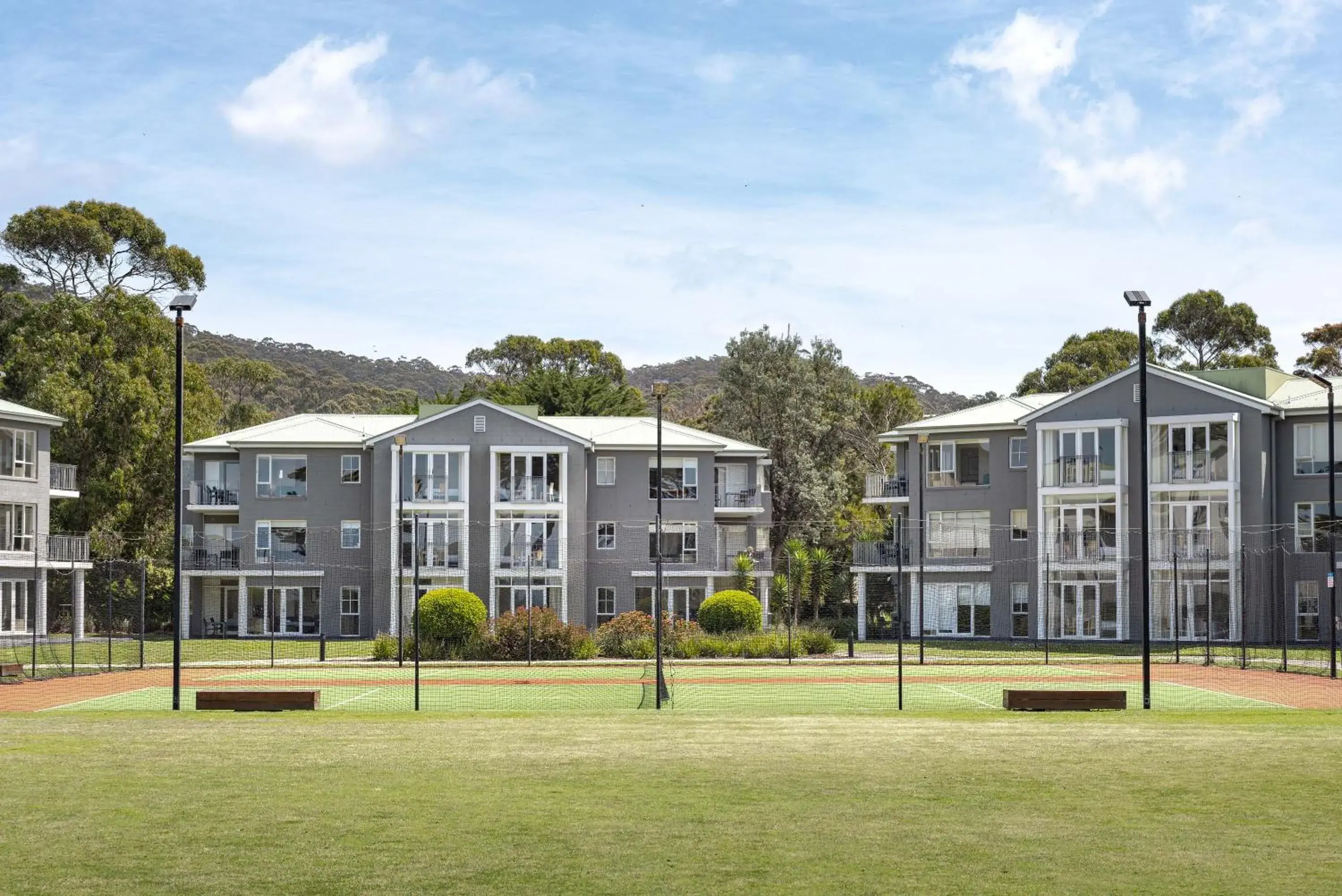 Property building in Mantra Lorne Property building in Mantra Lorne