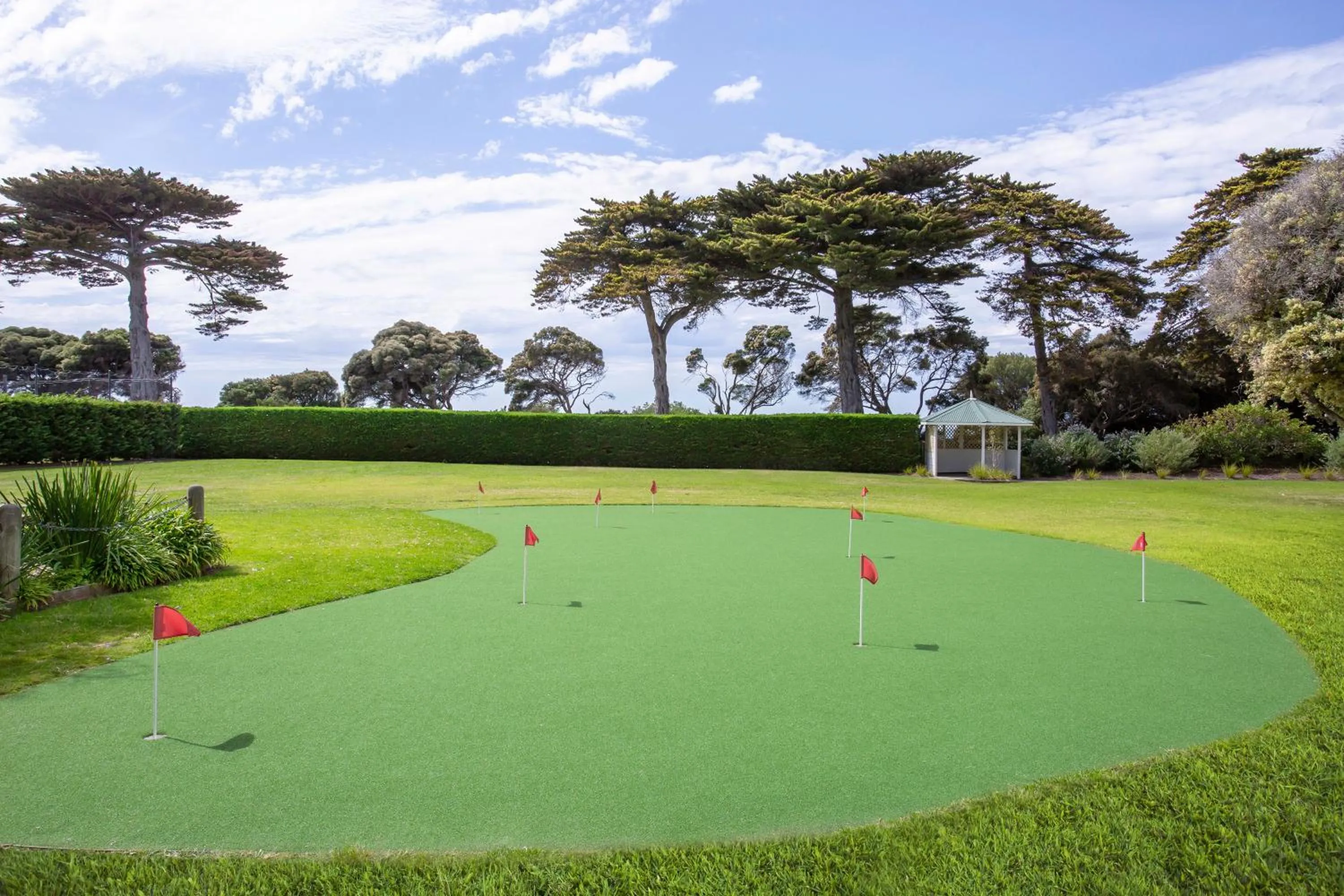 Minigolf in Mantra Lorne