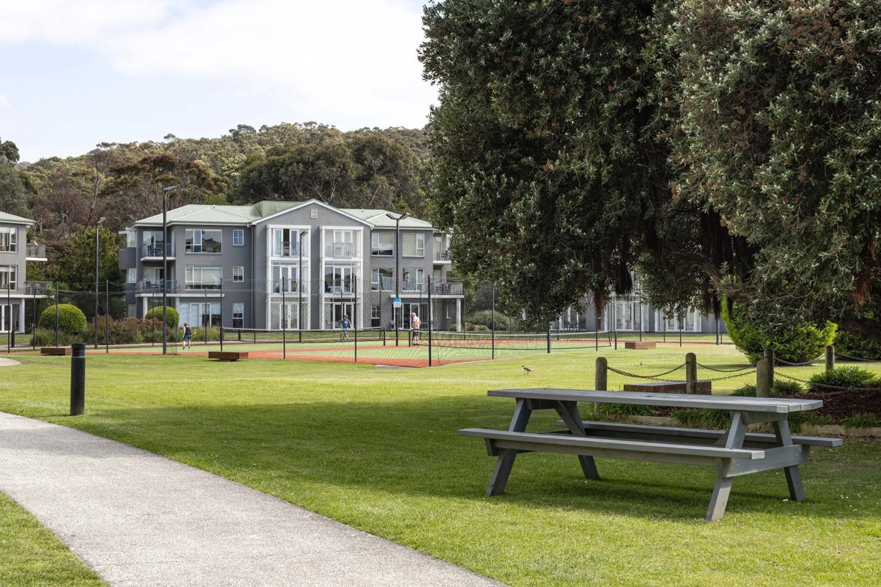 Property building in Mantra Lorne