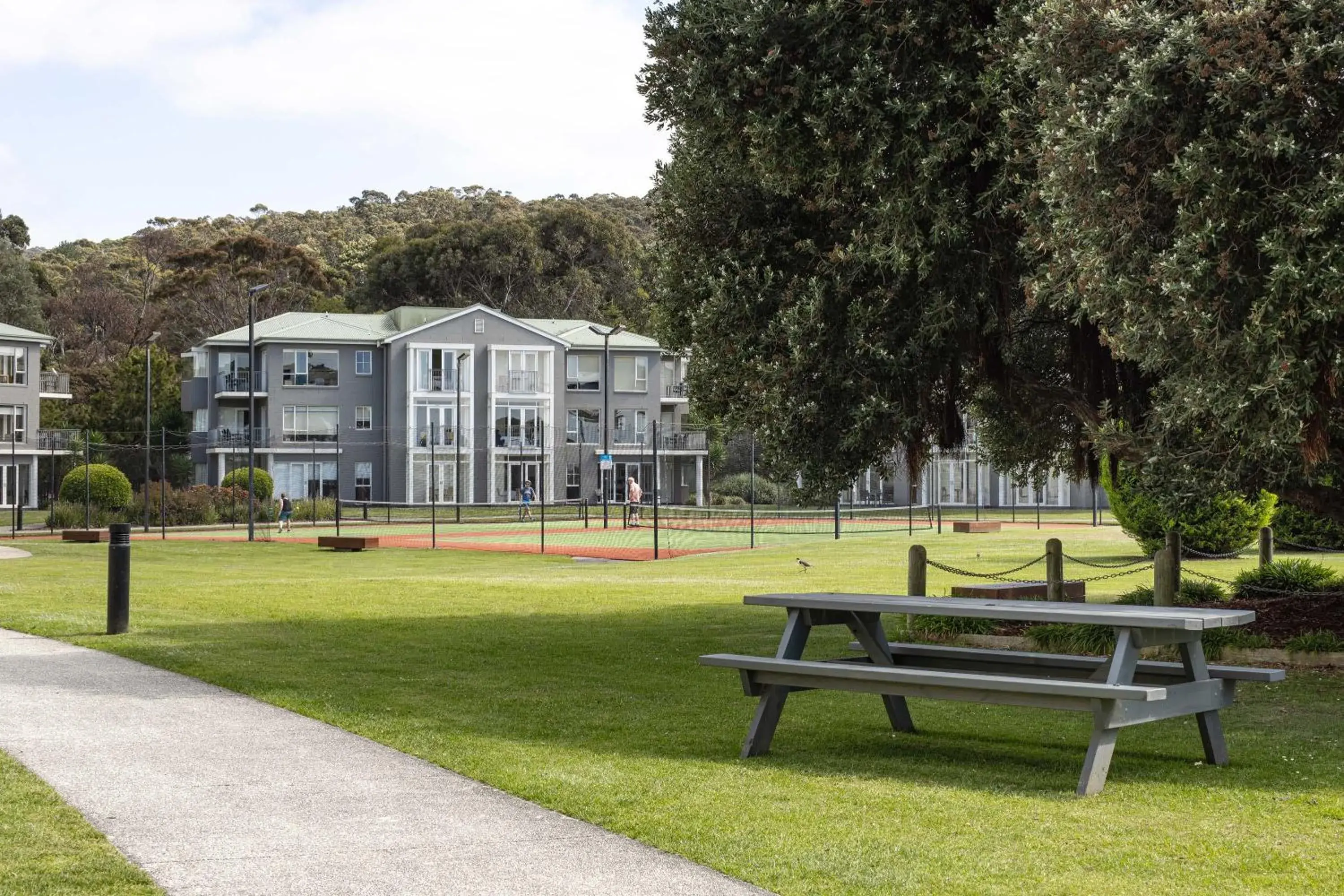 Property building in Mantra Lorne Property building in Mantra Lorne