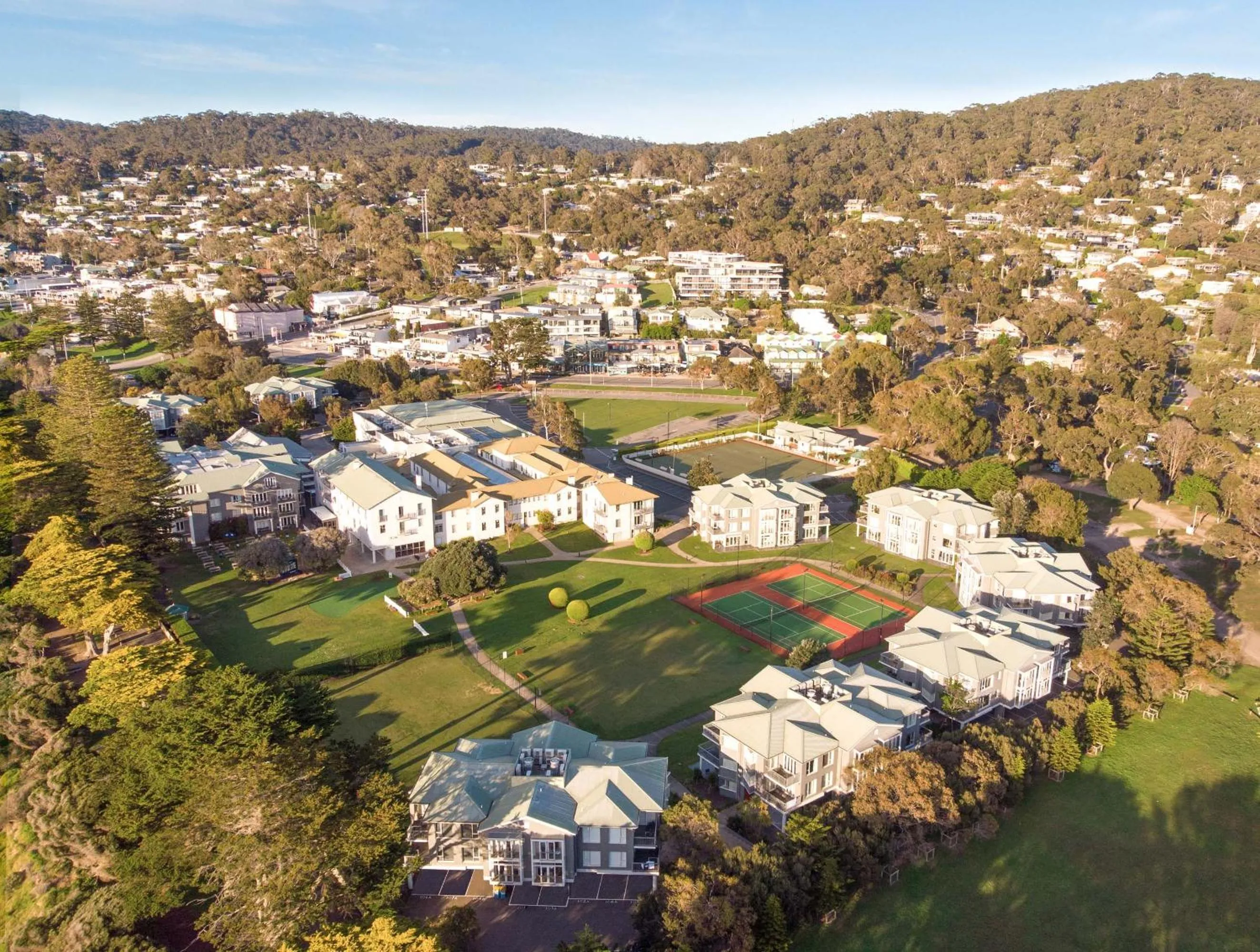 Property building in Mantra Lorne