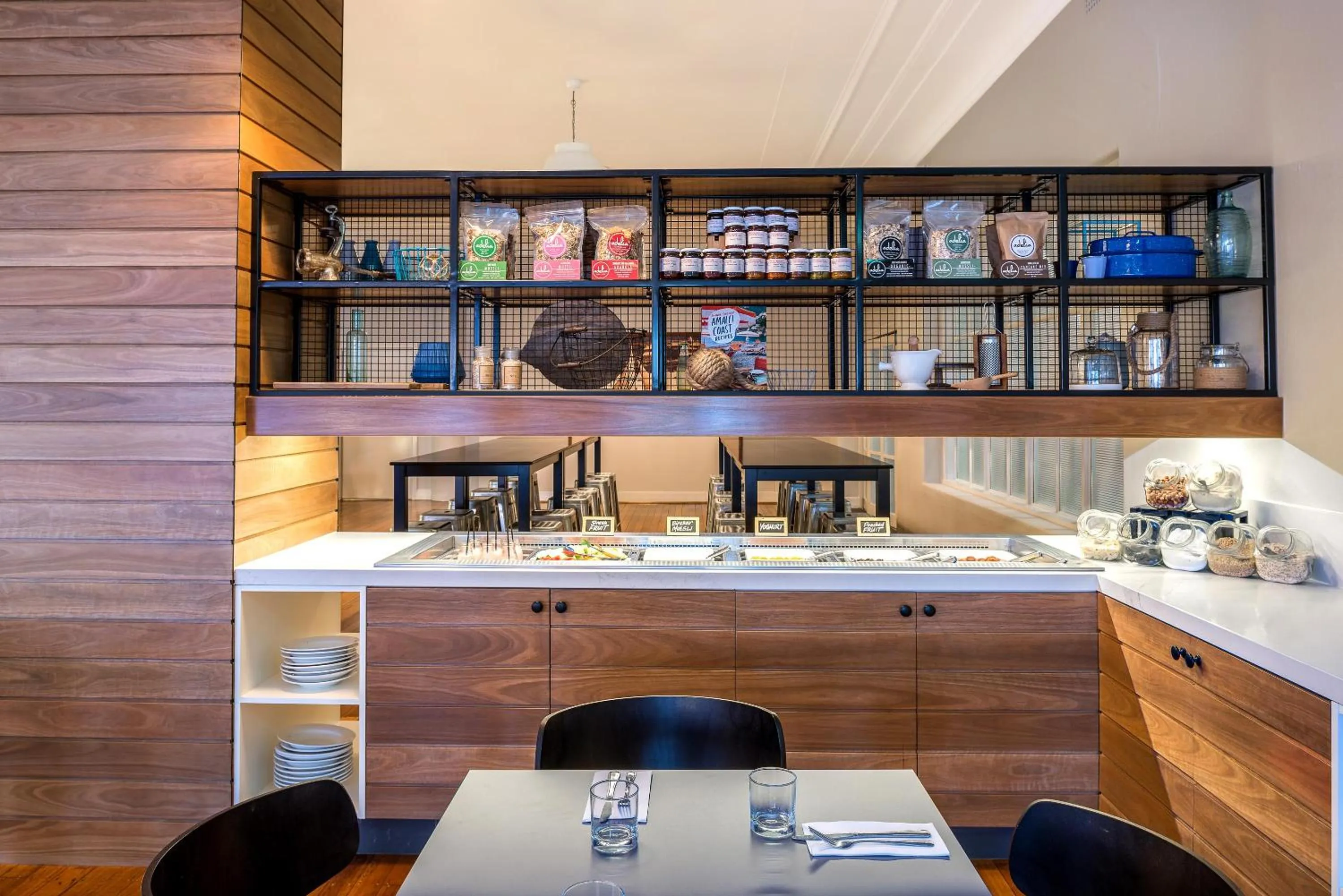 Restaurant/places to eat in Mantra Lorne