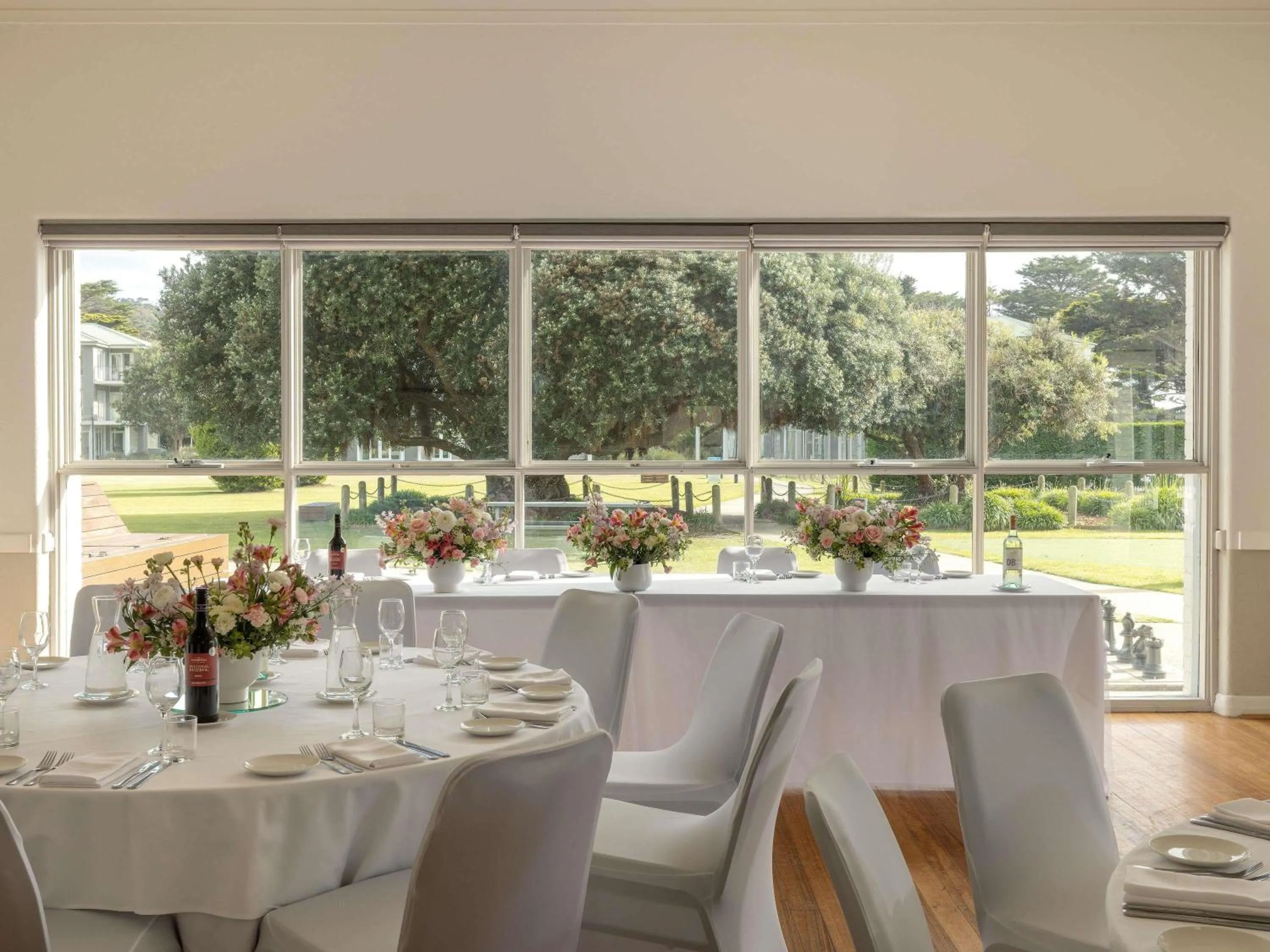 Meeting/conference room in Mantra Lorne