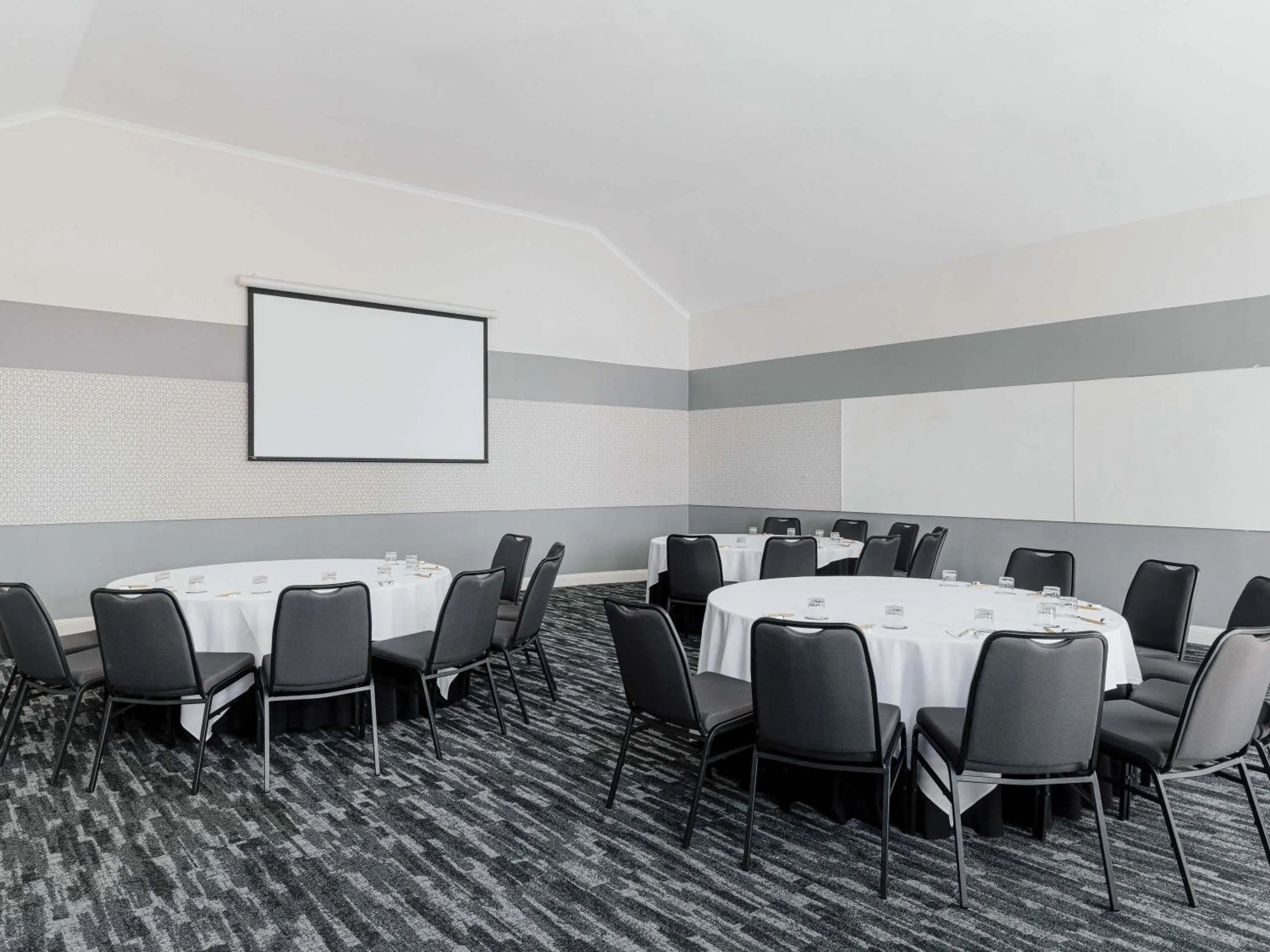 Meeting/conference room in Mantra Lorne