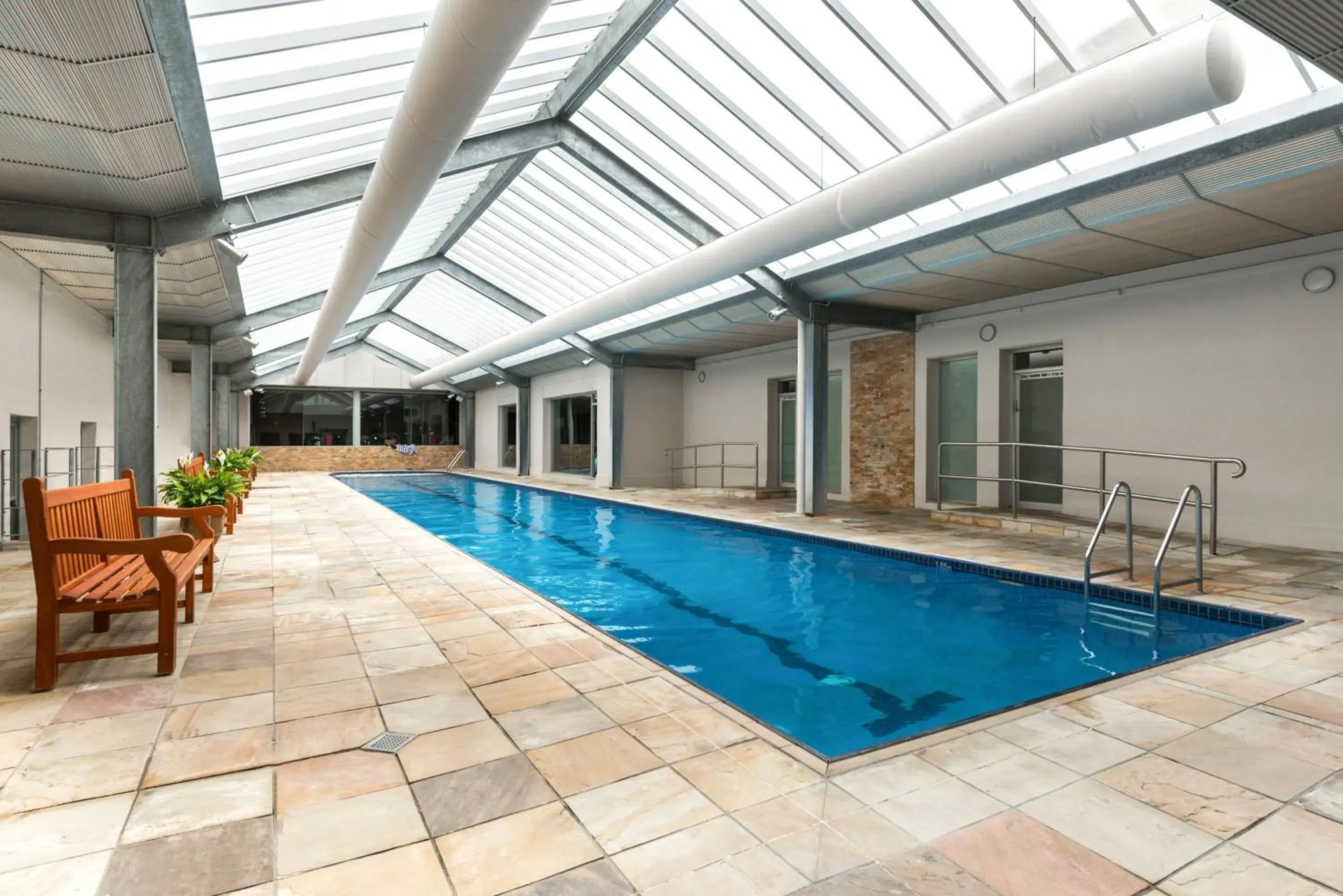 Swimming pool in Mantra Lorne Swimming pool in Mantra Lorne