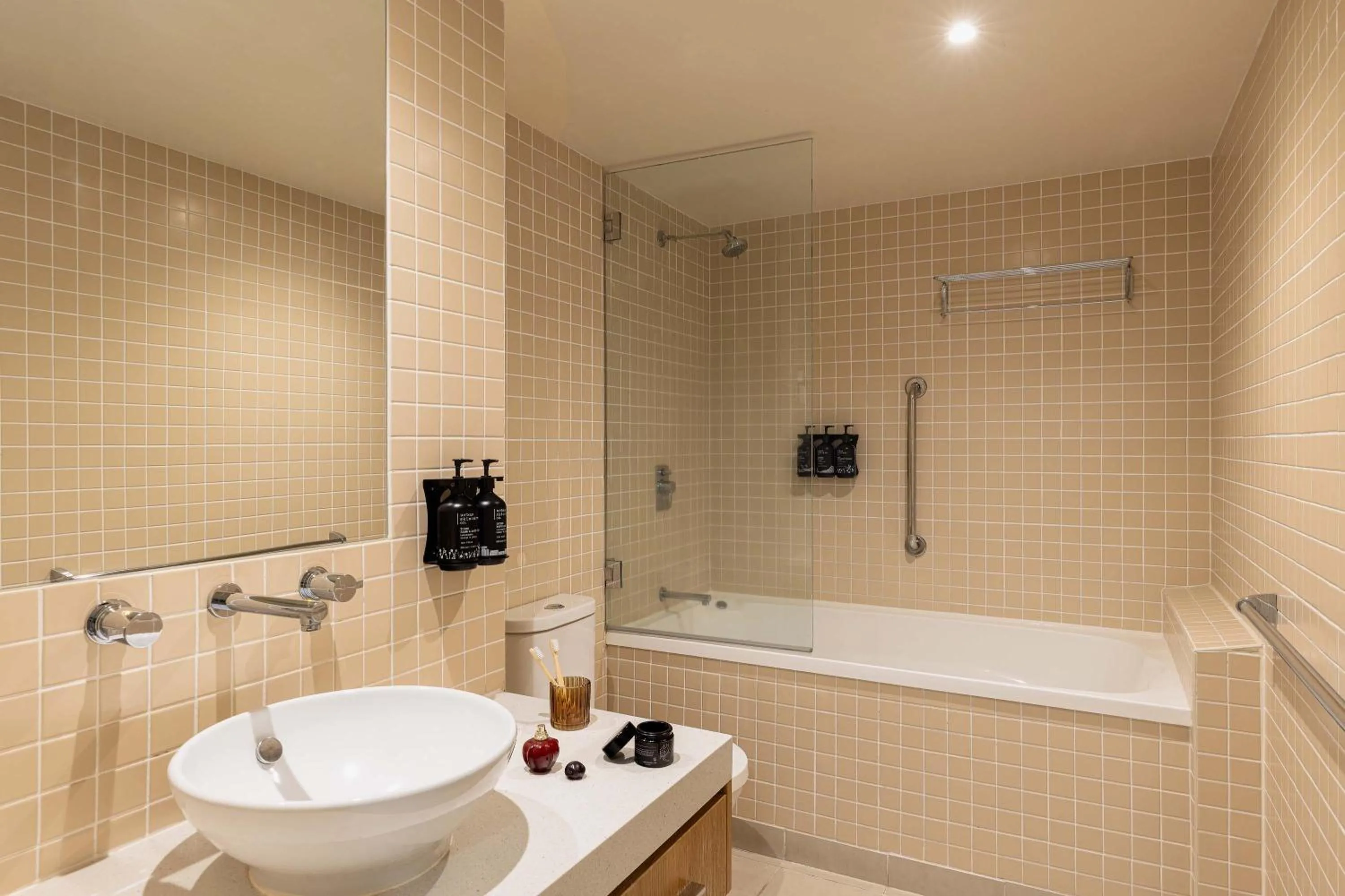 Bathroom in Mantra Lorne