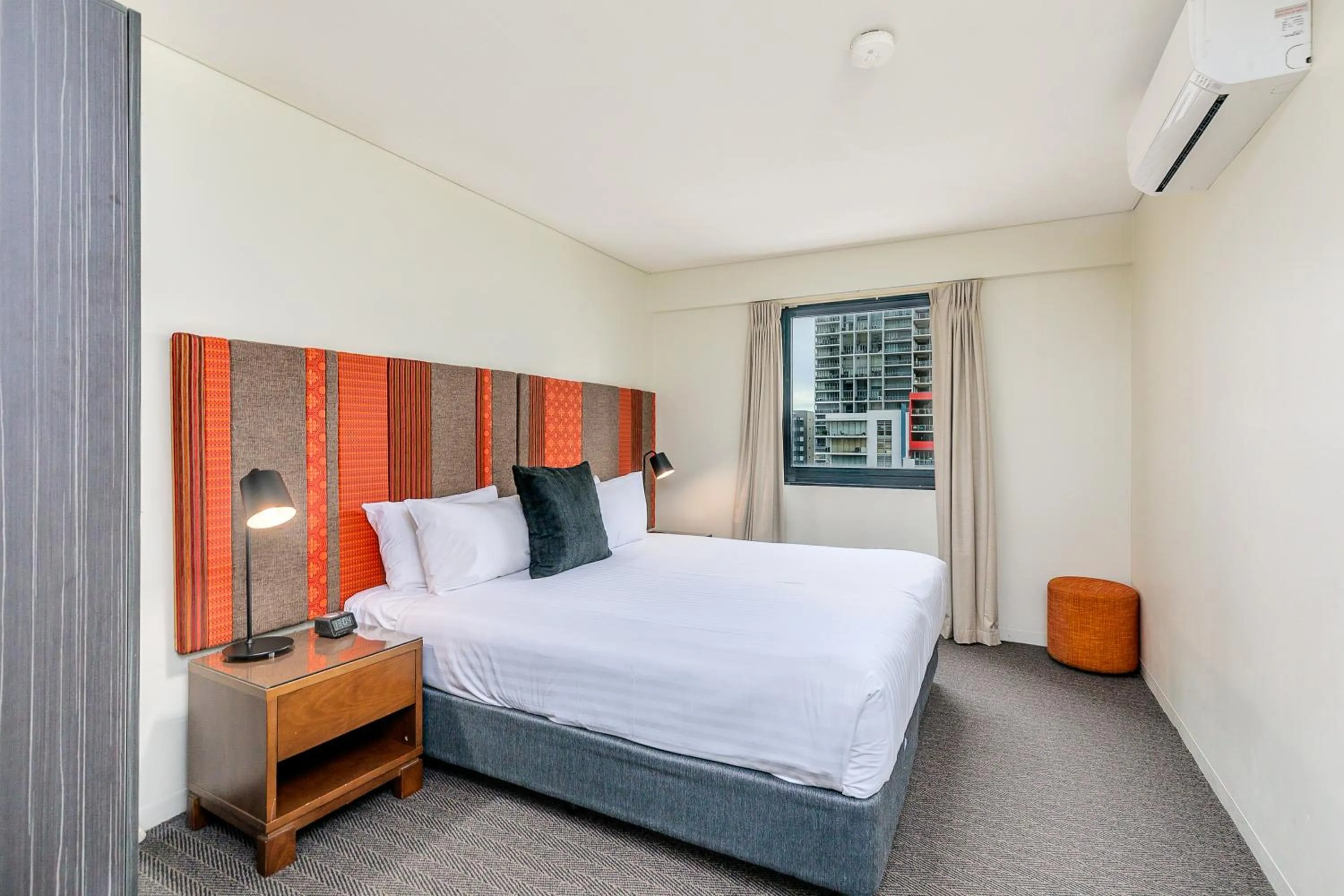 Bedroom, Bed in Mantra on Hay Perth