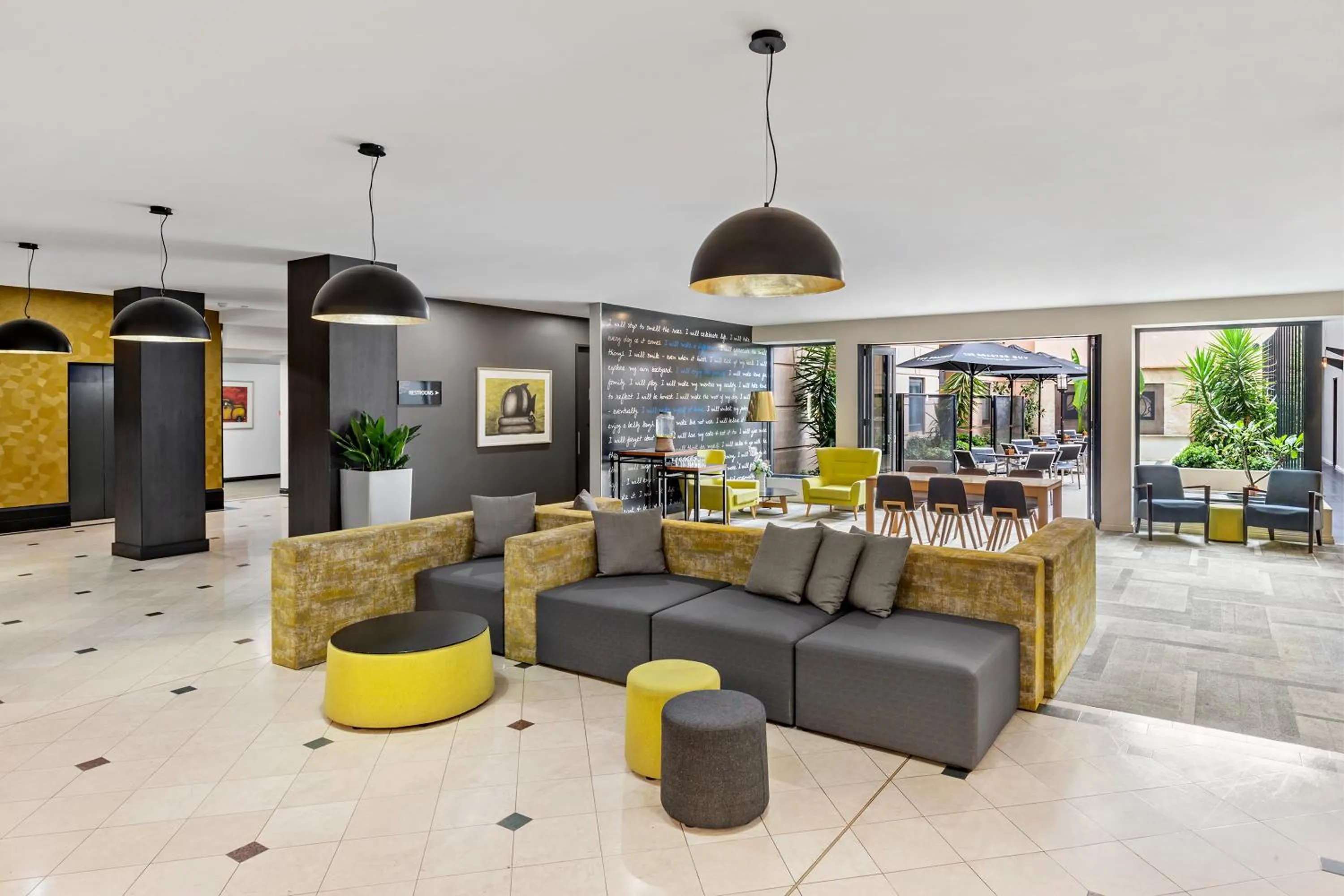 Lobby or reception in Mantra on Hay Perth