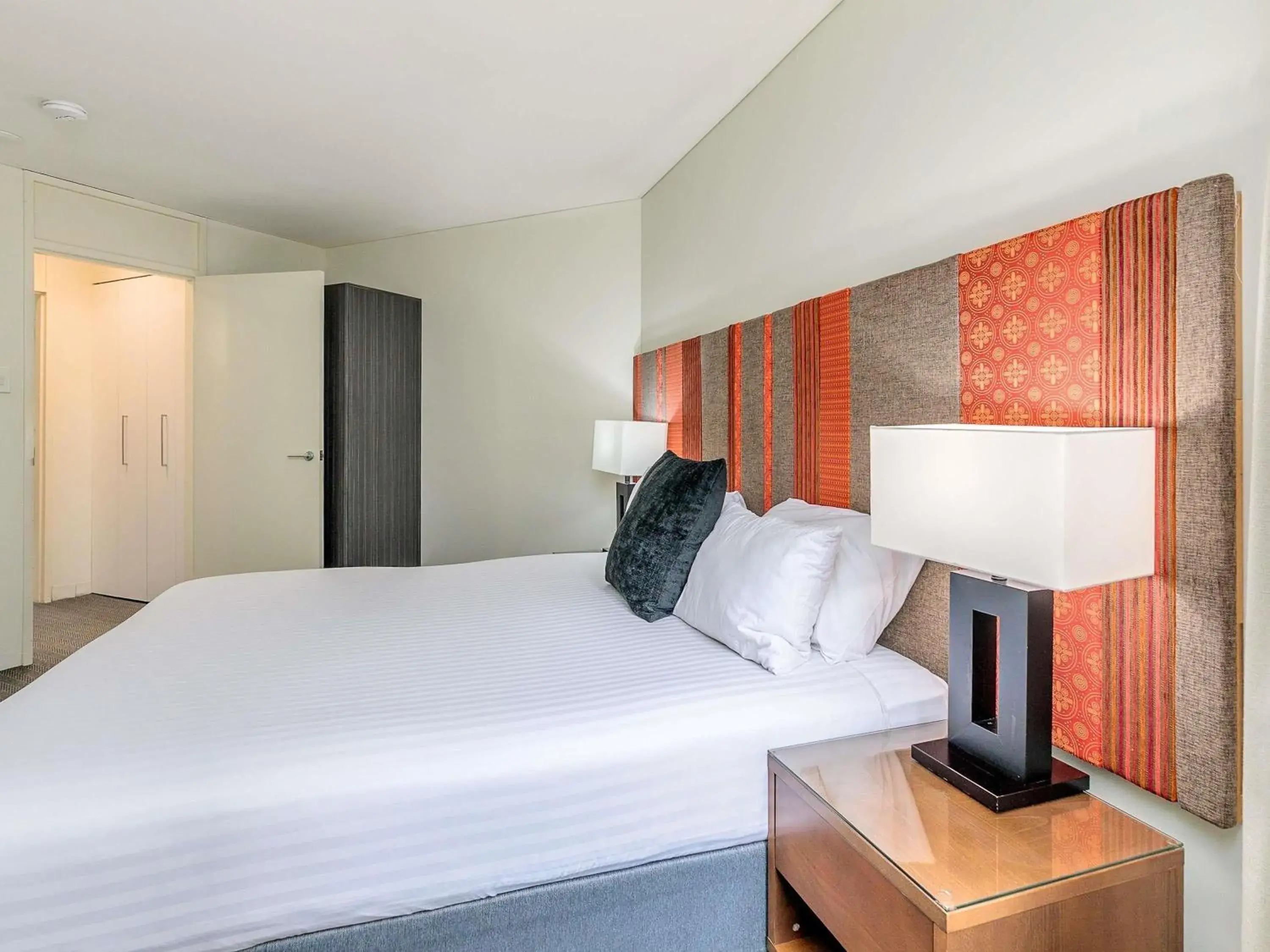 Bedroom, Bed in Mantra on Hay Perth Bedroom, Bed in Mantra on Hay Perth