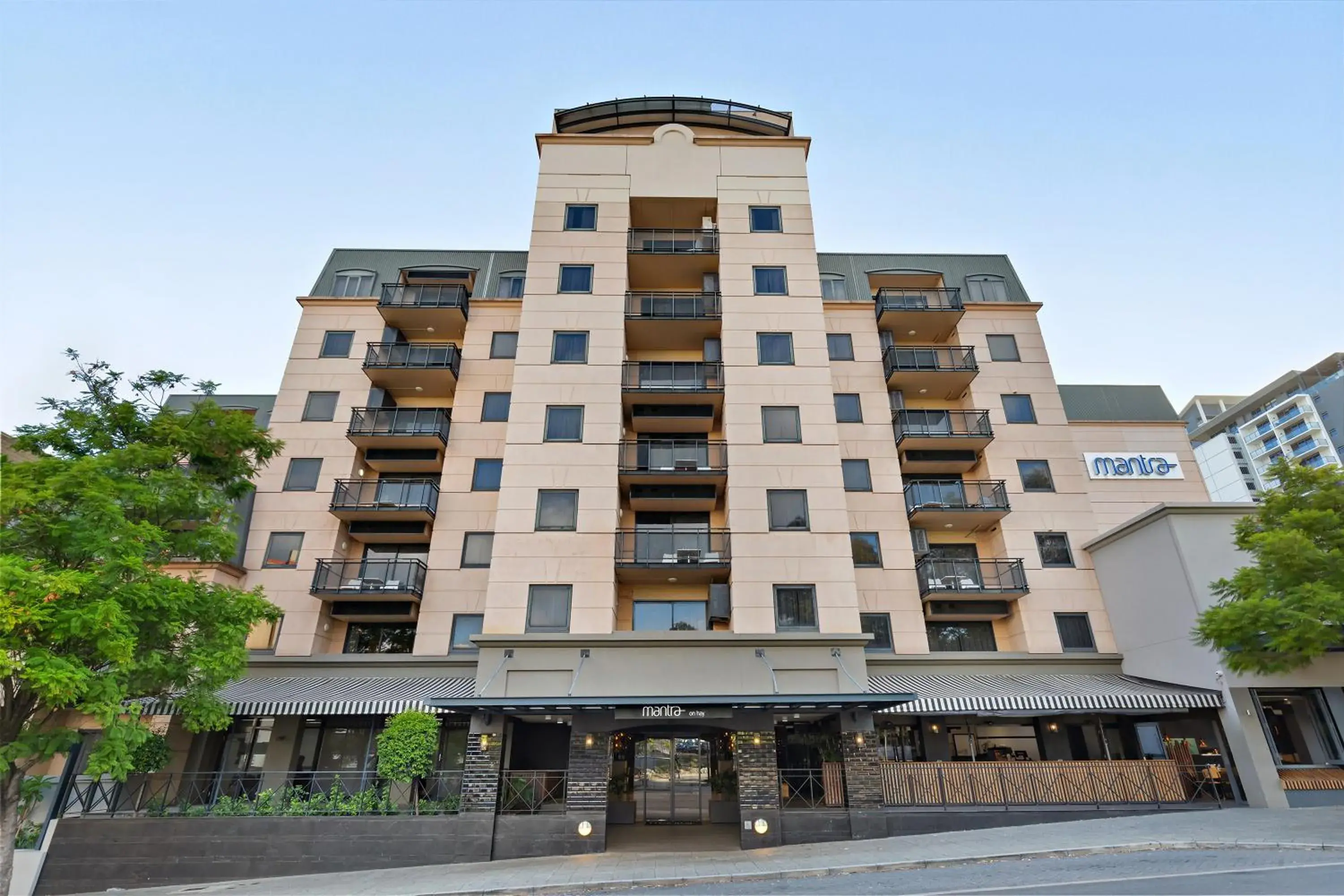 Property building in Mantra on Hay Perth Property building in Mantra on Hay Perth