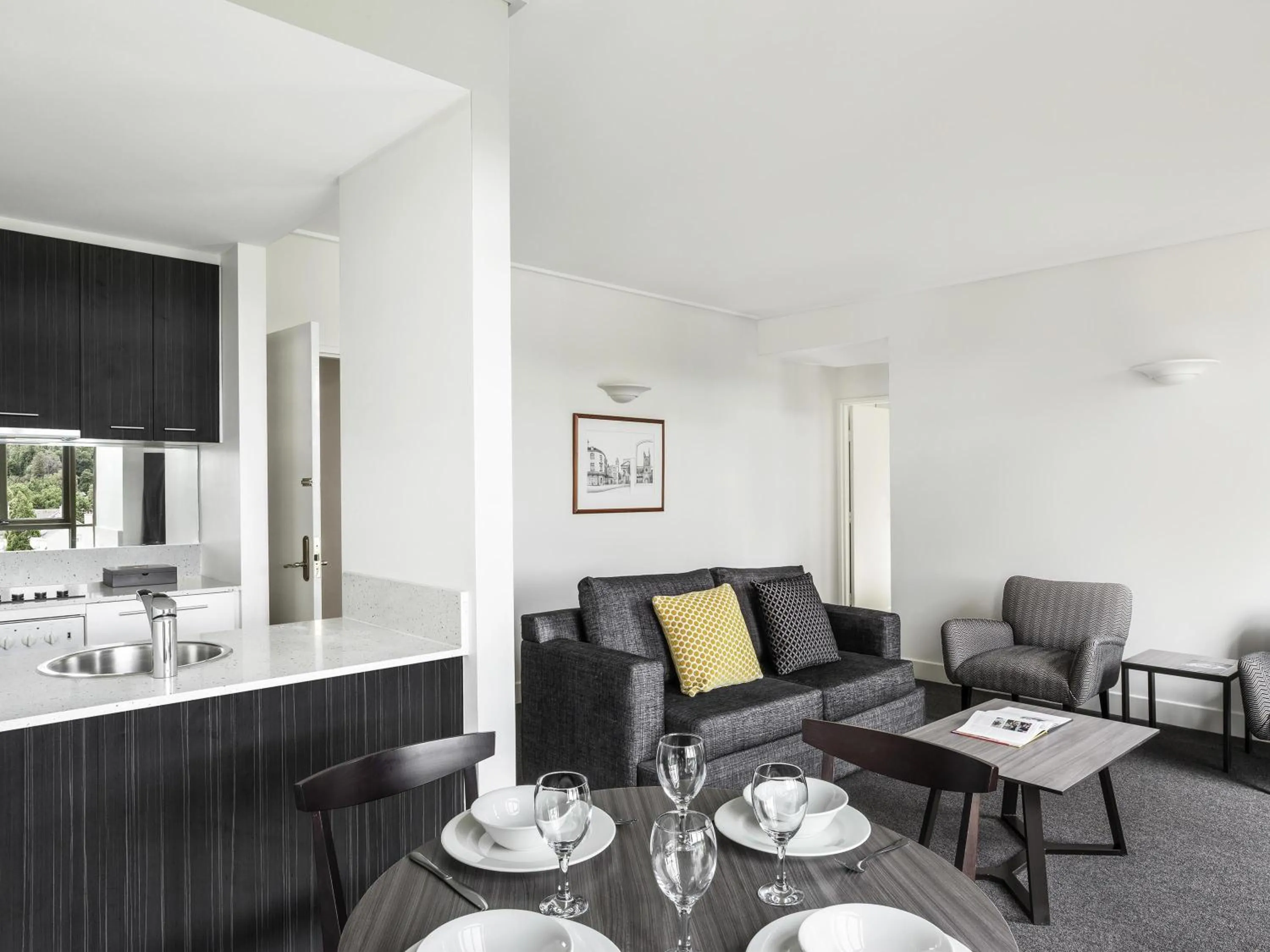 Bedroom in Mantra on Jolimont Melbourne