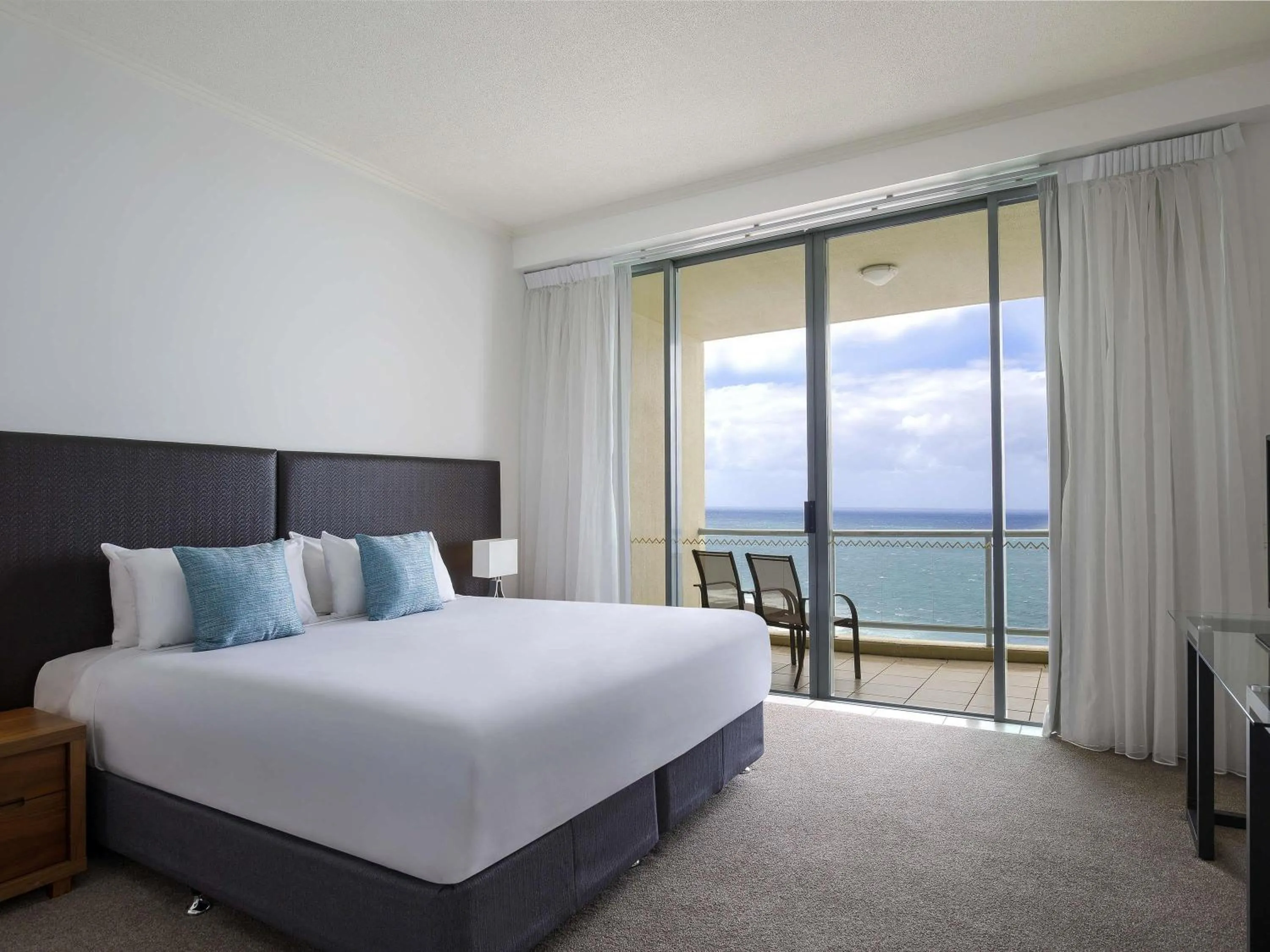 Bedroom, Bed in Mantra Sun City