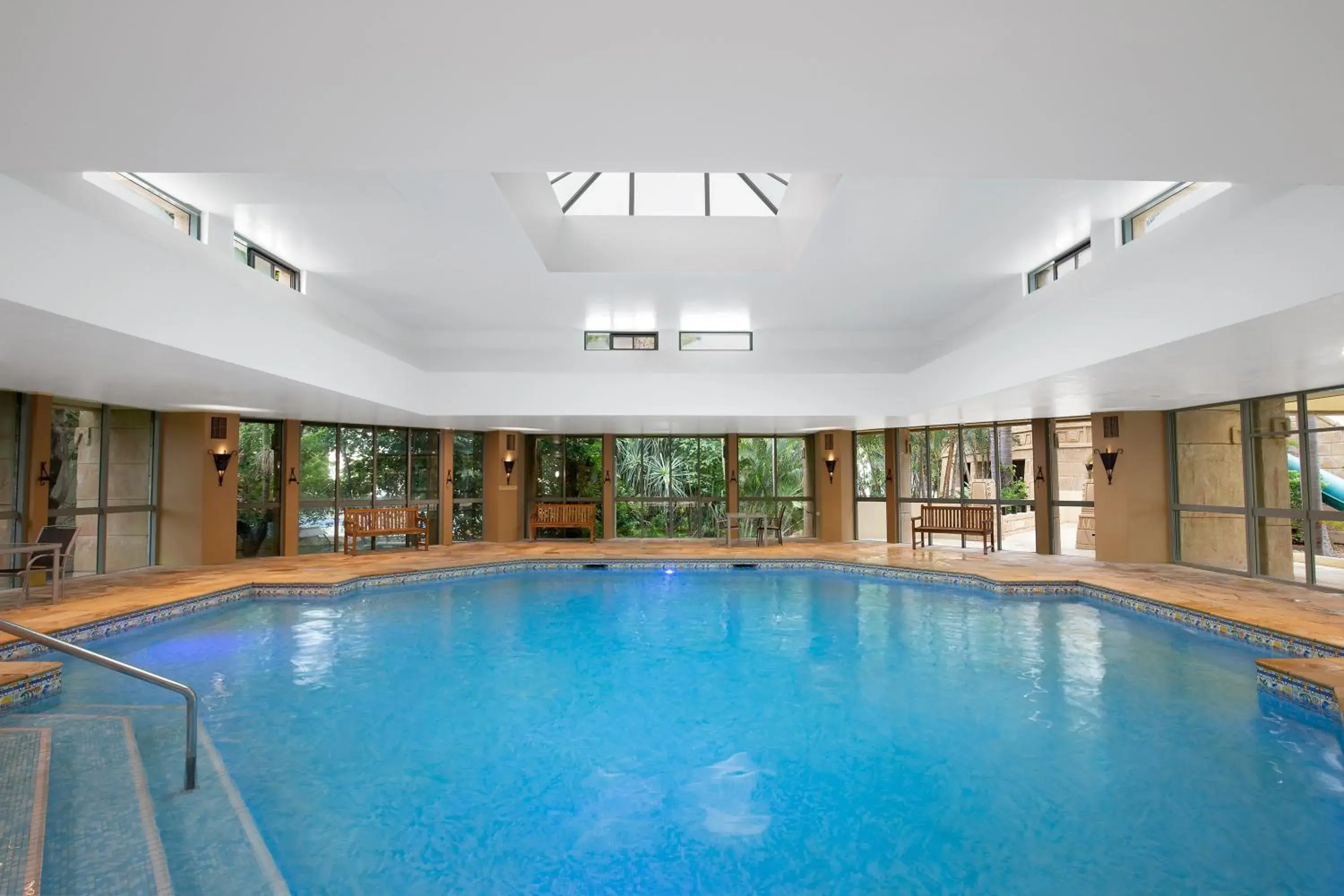 Swimming pool in Mantra Sun City Swimming pool in Mantra Sun City