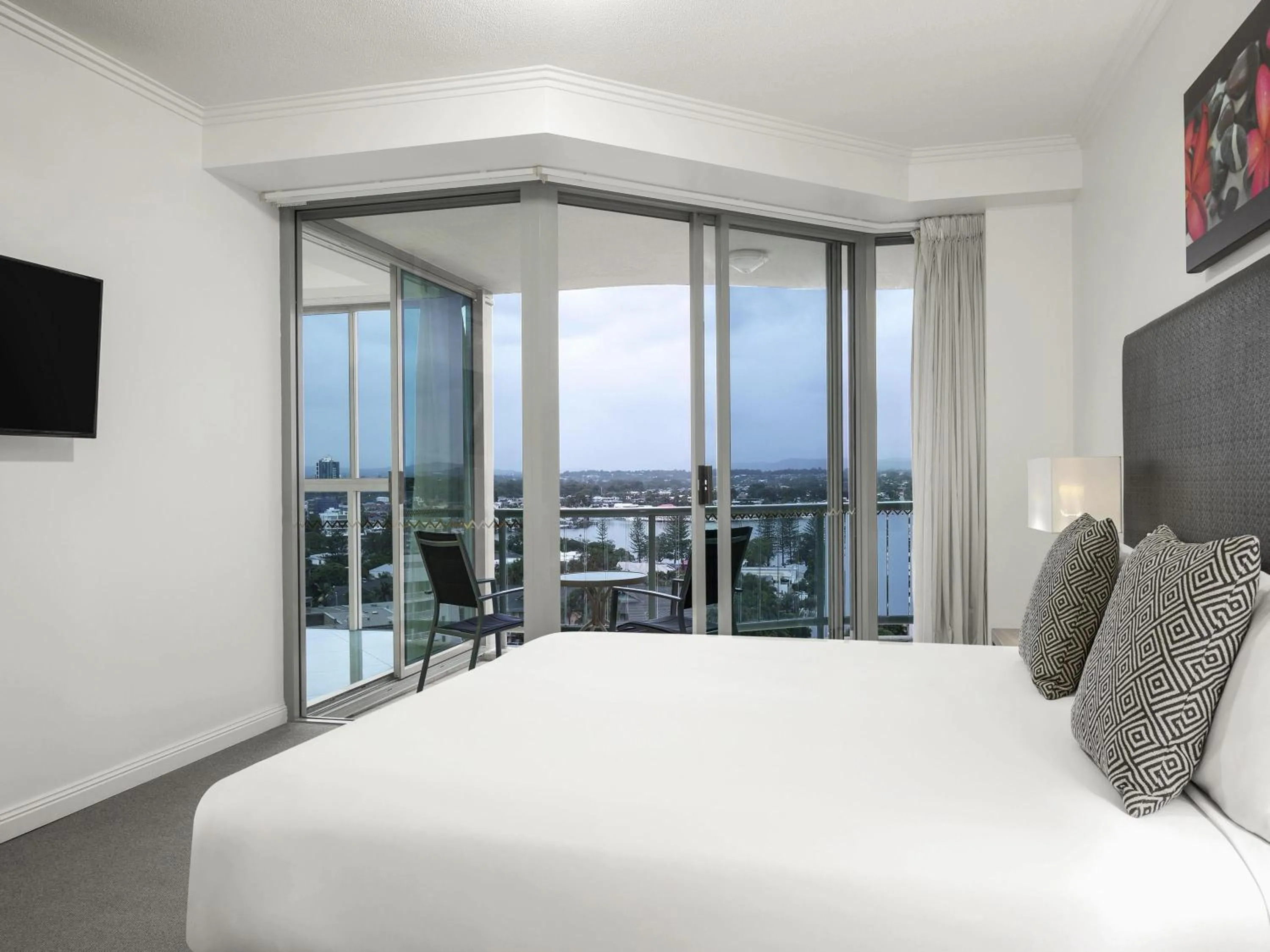 Bedroom, Bed in Mantra Sun City