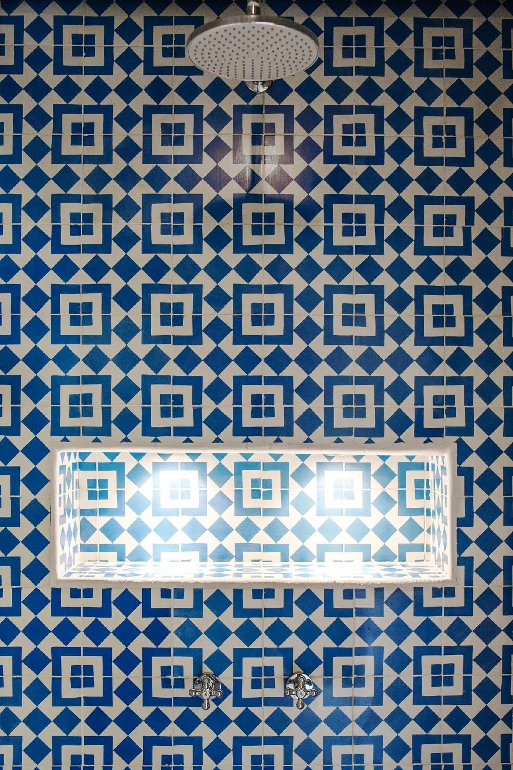 Shower in Malibu Popoyo