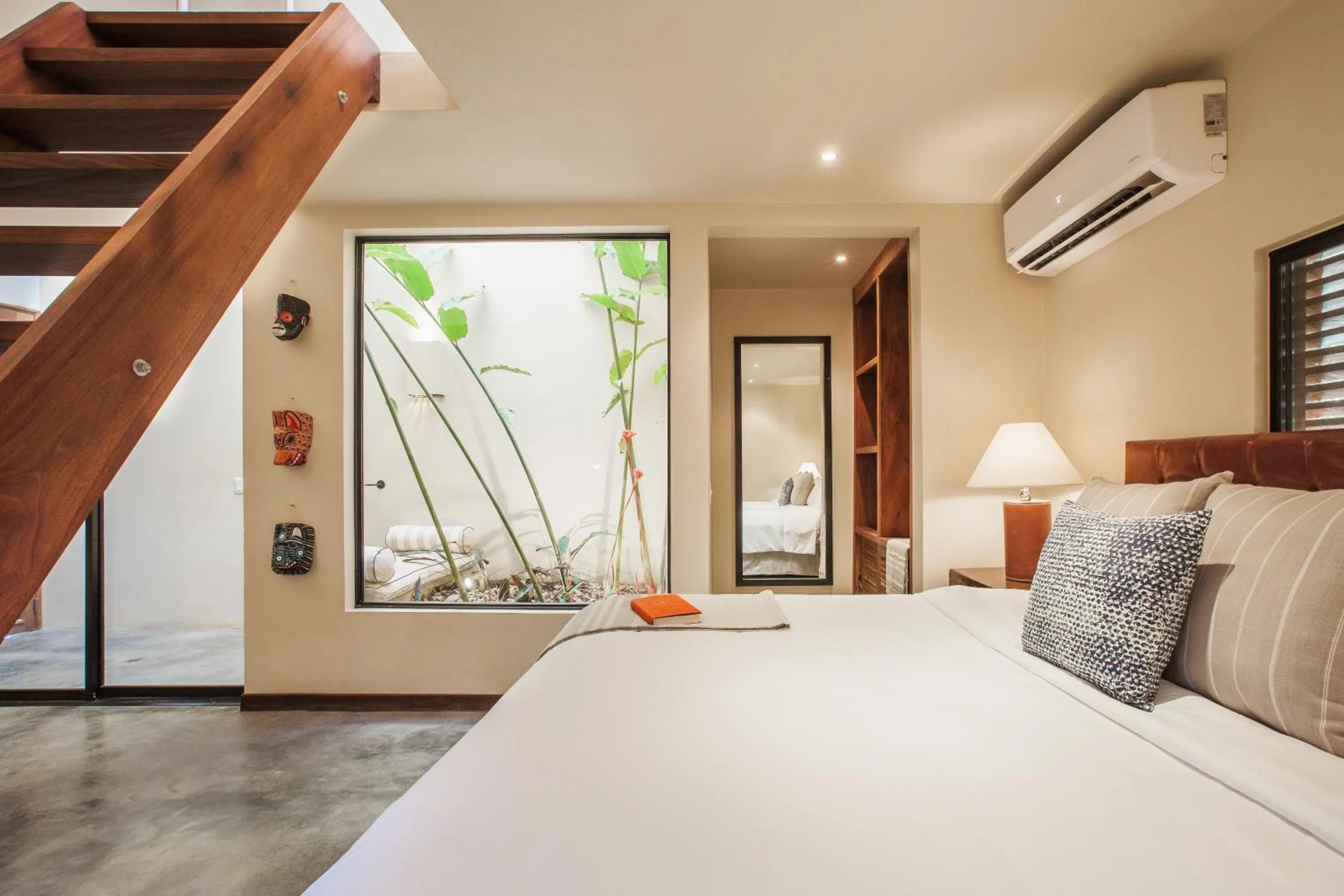 Bed in Malibu Popoyo