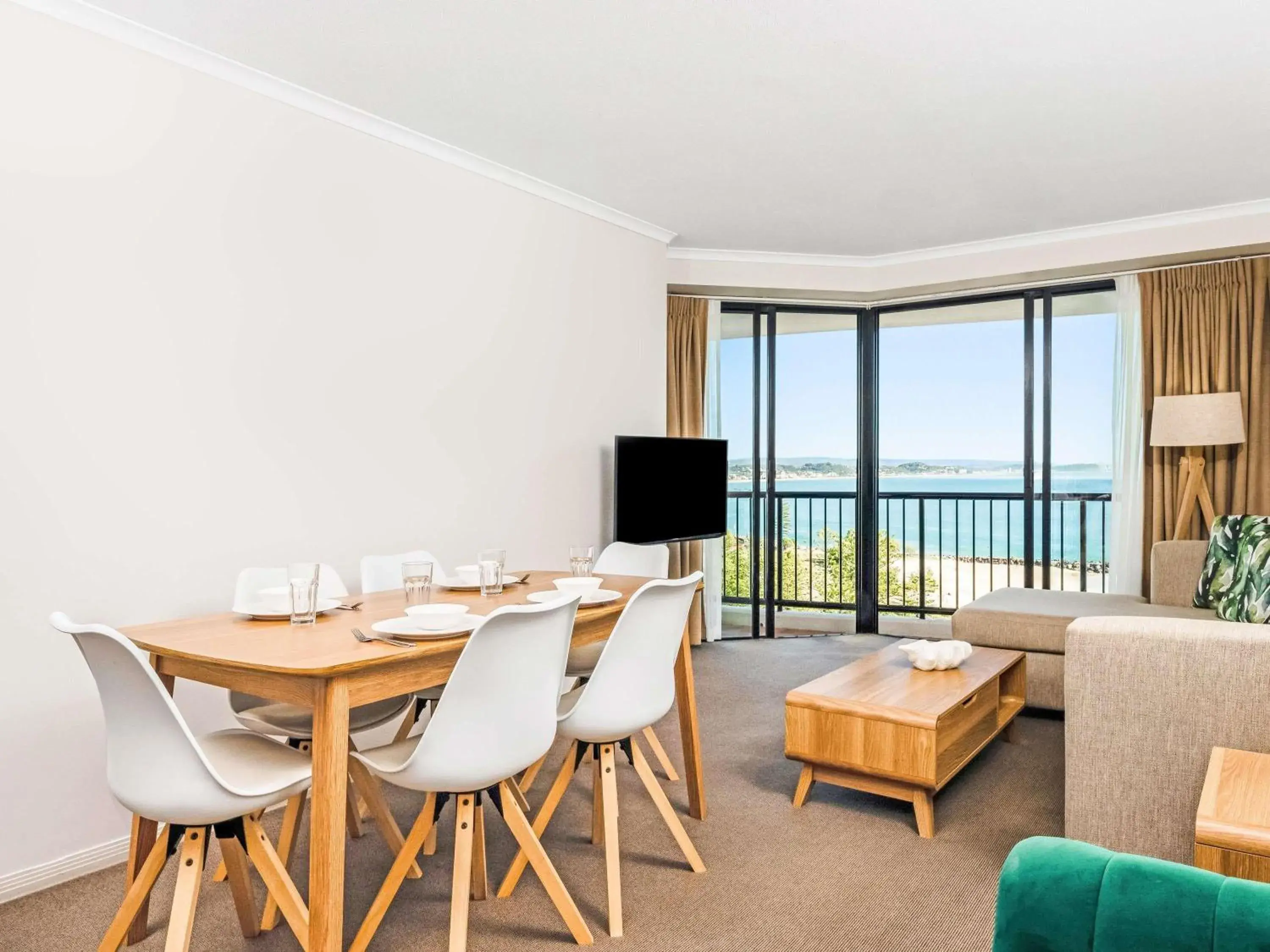 Bedroom in Mantra Coolangatta Beach Bedroom in Mantra Coolangatta Beach