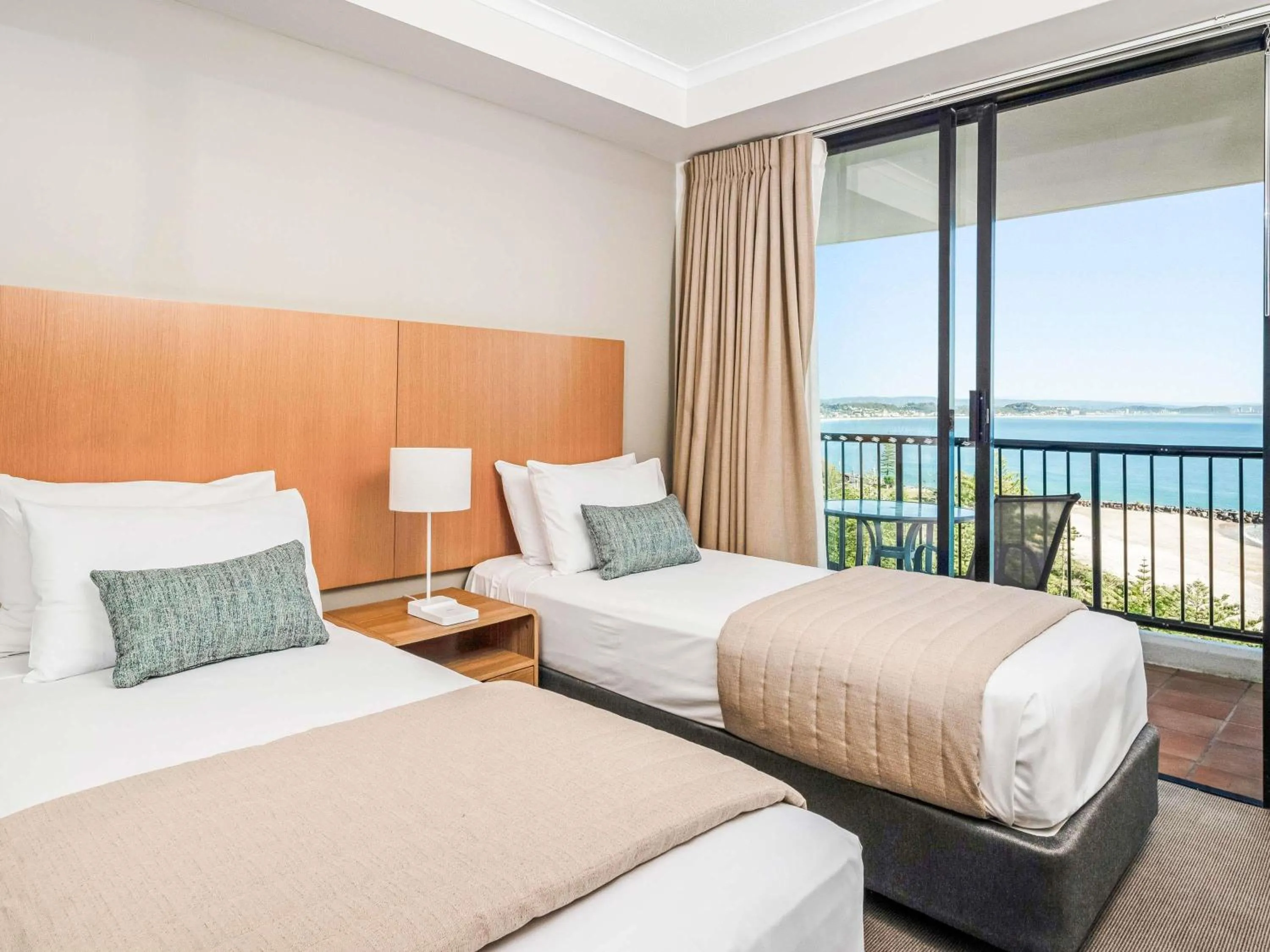 Bedroom, Bed in Mantra Coolangatta Beach